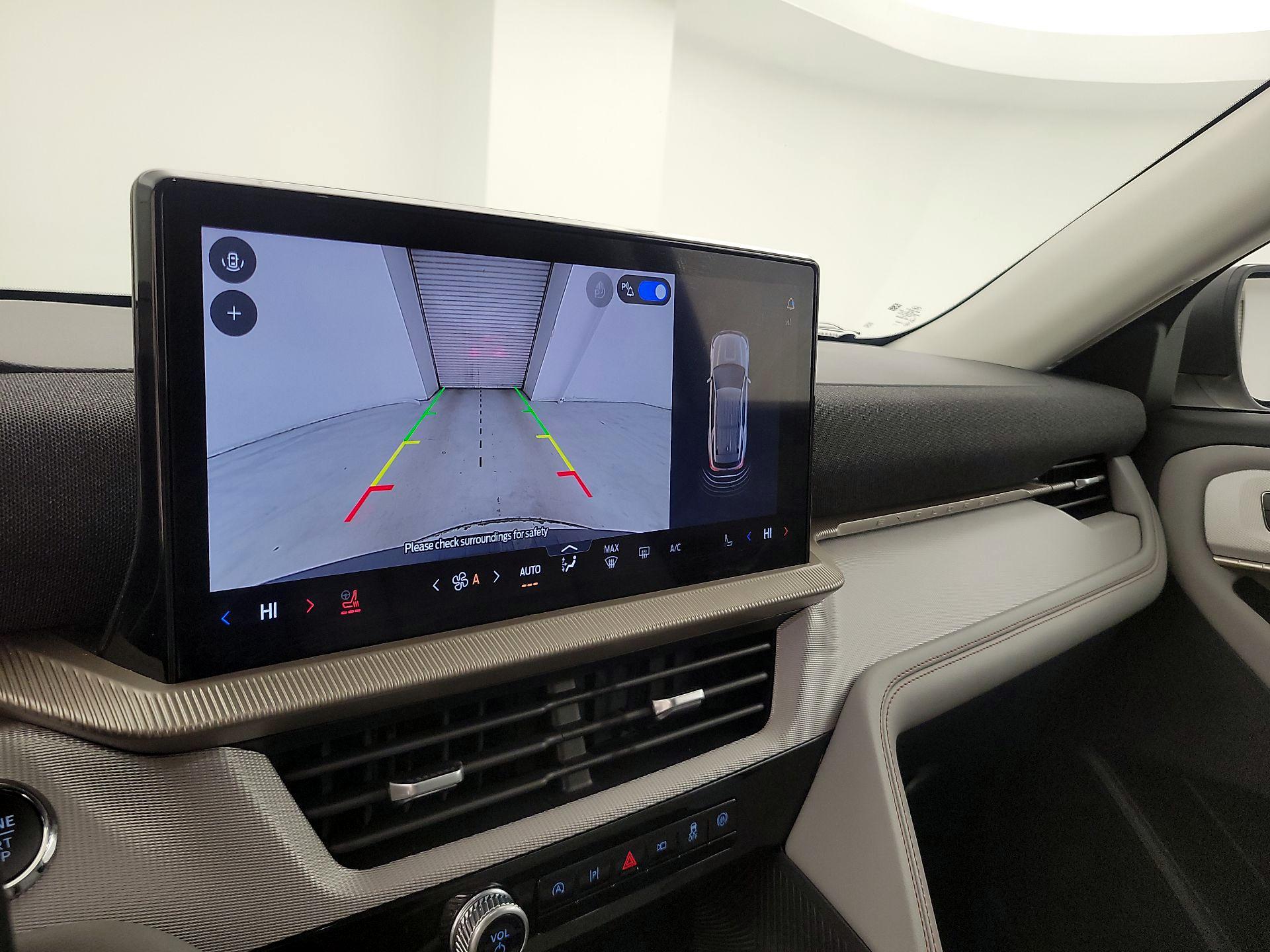 Thumbnail: 2025 Ford Explorer - 15