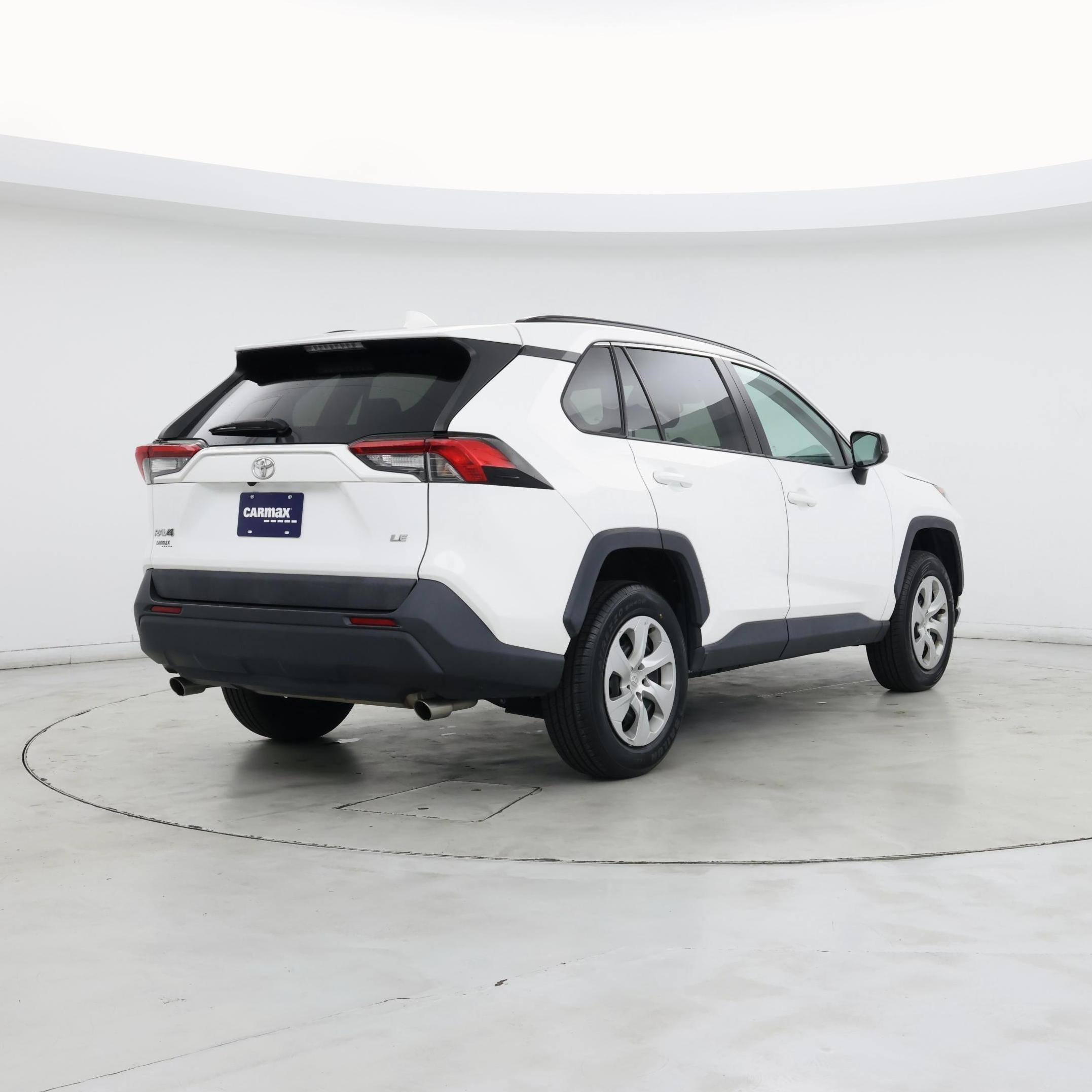 Thumbnail: 2019 Toyota RAV4 - 8
