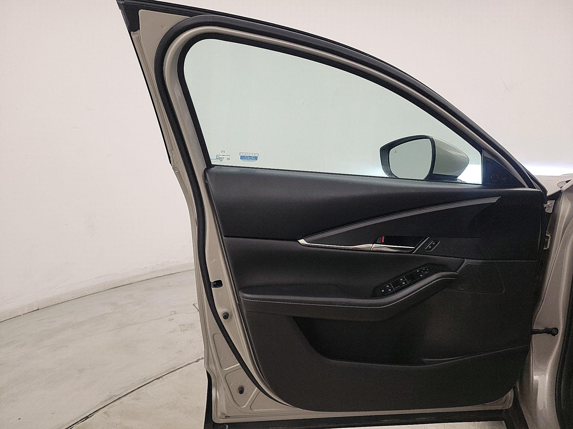 Thumbnail: 2023 Mazda CX-30 - 12