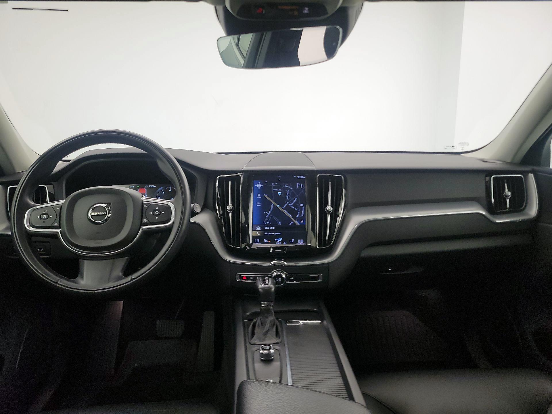 Thumbnail: 2018 Volvo XC60 - 9