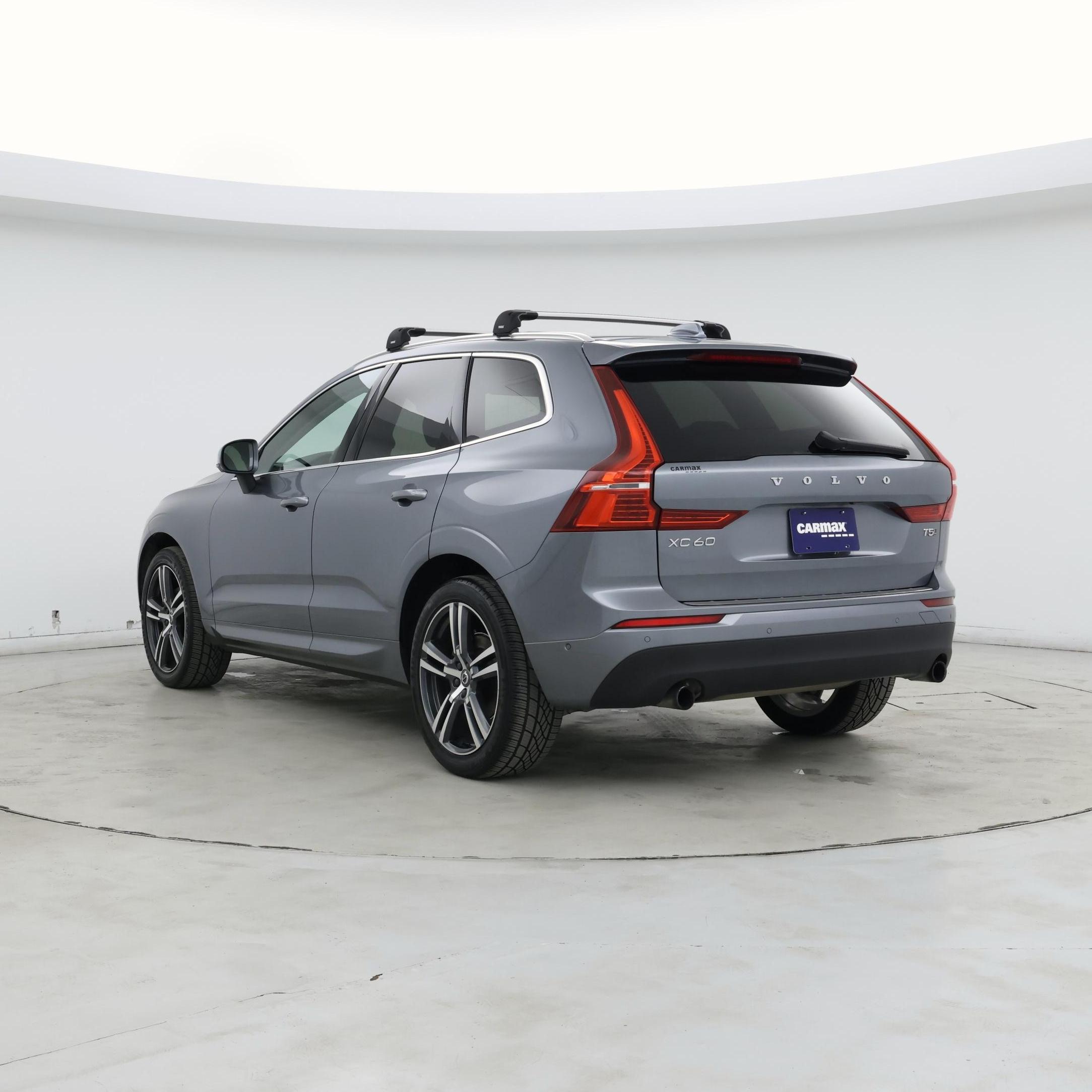 Thumbnail: 2018 Volvo XC60 - 2
