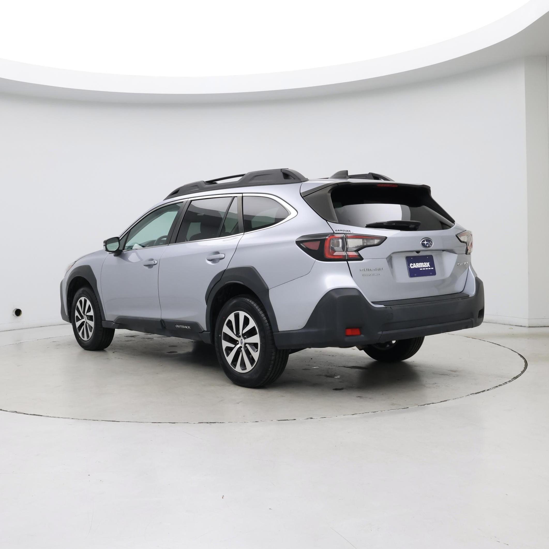 Thumbnail: 2023 Subaru Outback - 2