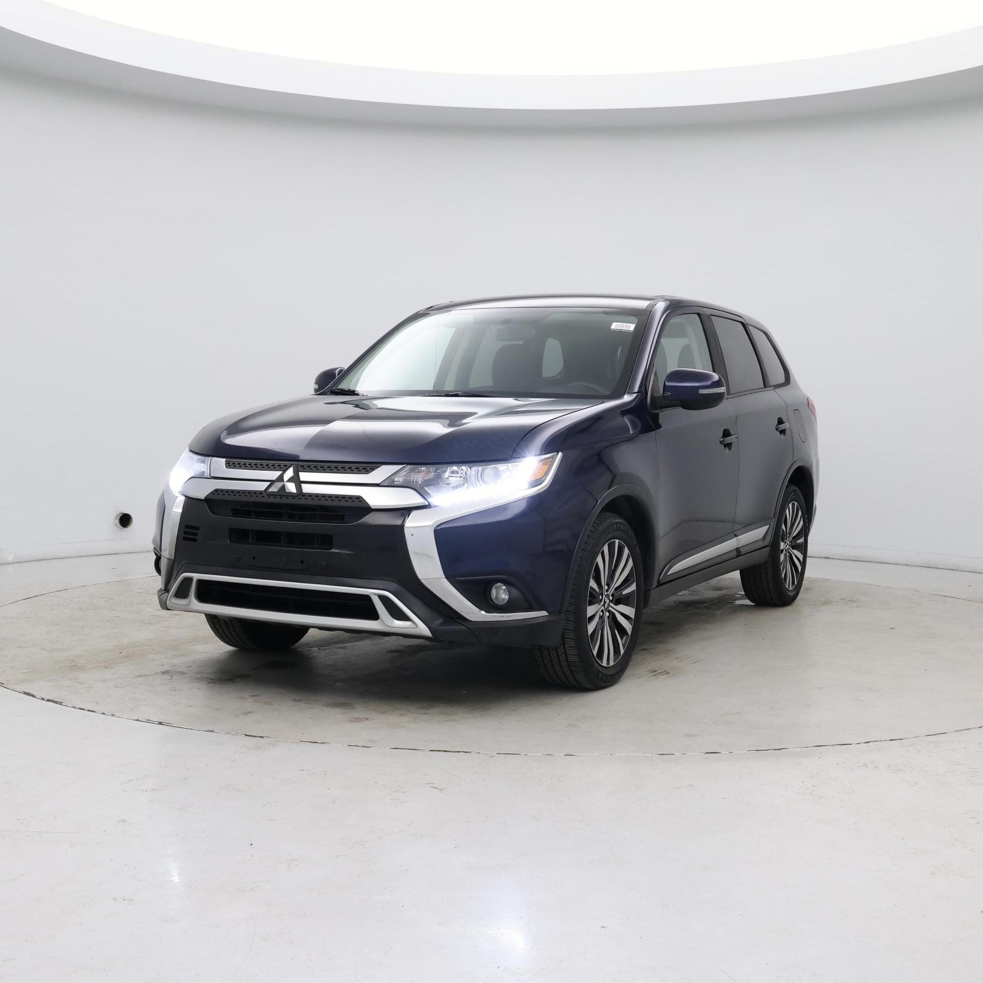 Thumbnail: 2019 Mitsubishi Outlander - 4