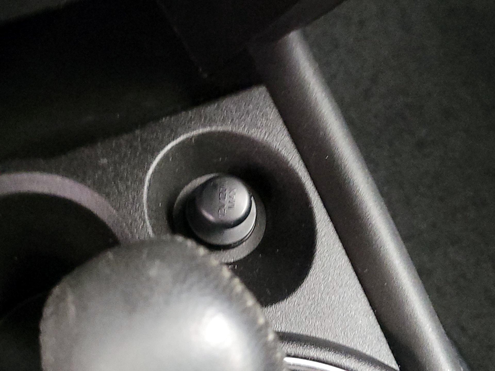 Thumbnail: 2015 Mitsubishi Outlander Sport - 17