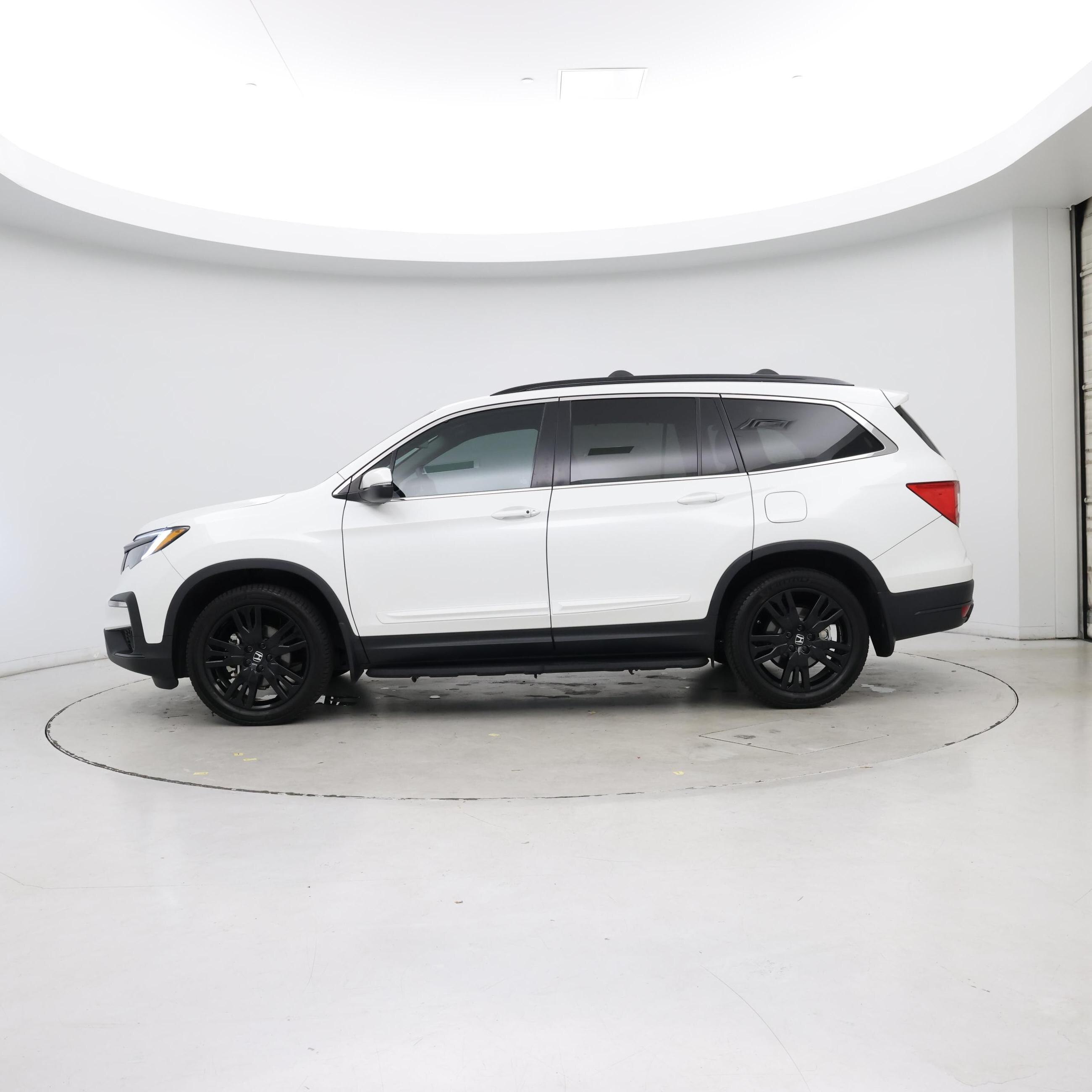 Thumbnail: 2021 Honda Pilot - 3