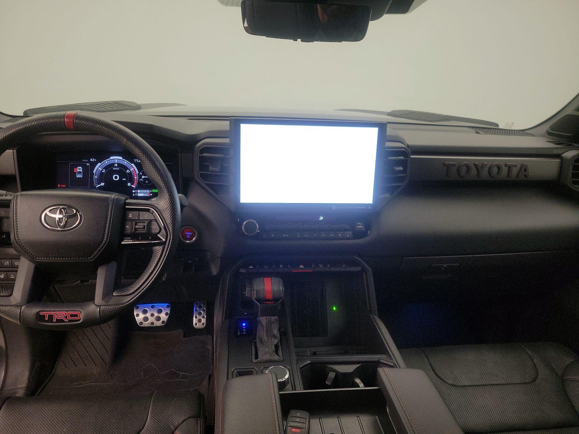 Thumbnail: 2024 Toyota Tundra - 9