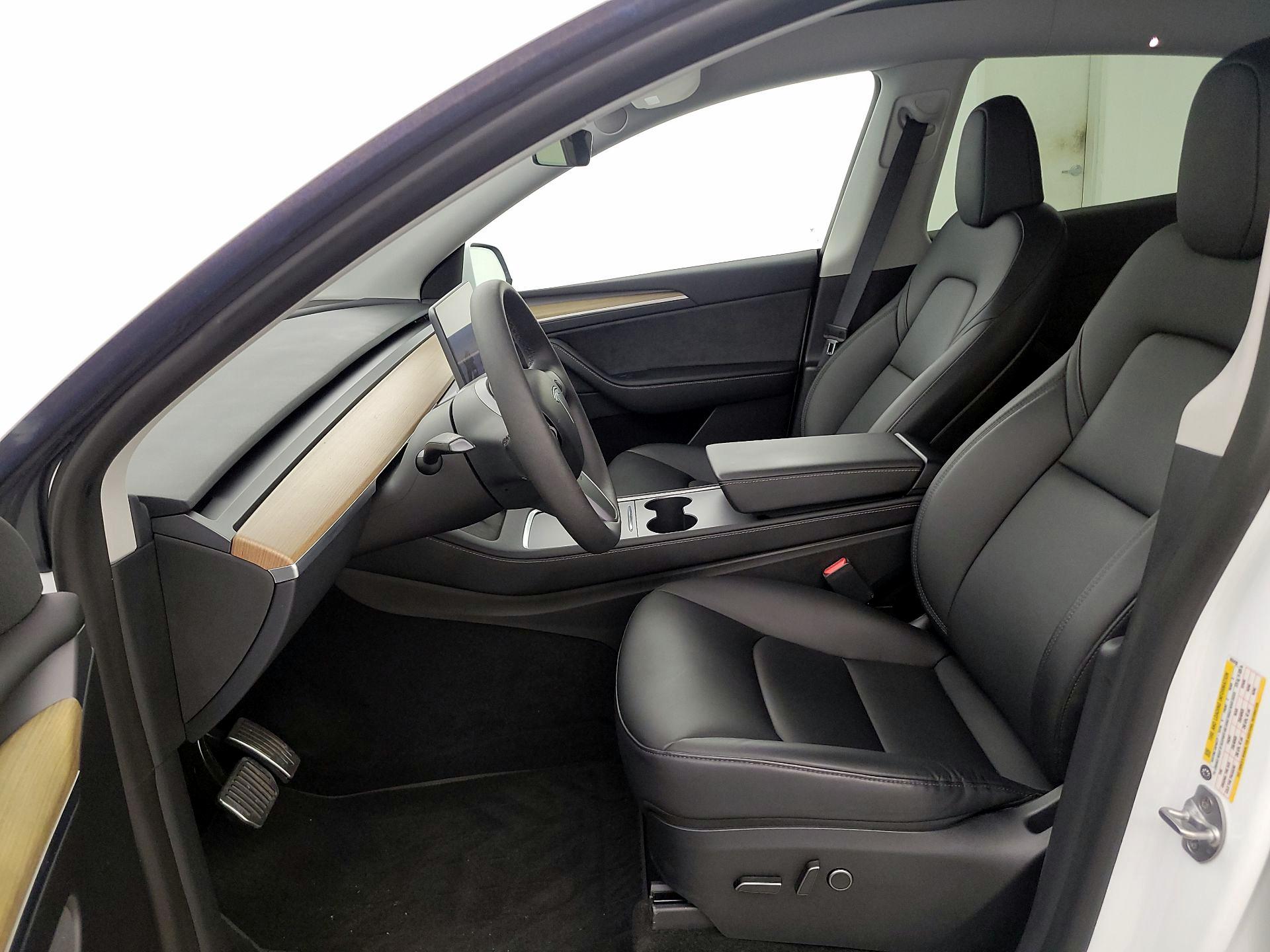 Thumbnail: 2023 Tesla Model Y - 11