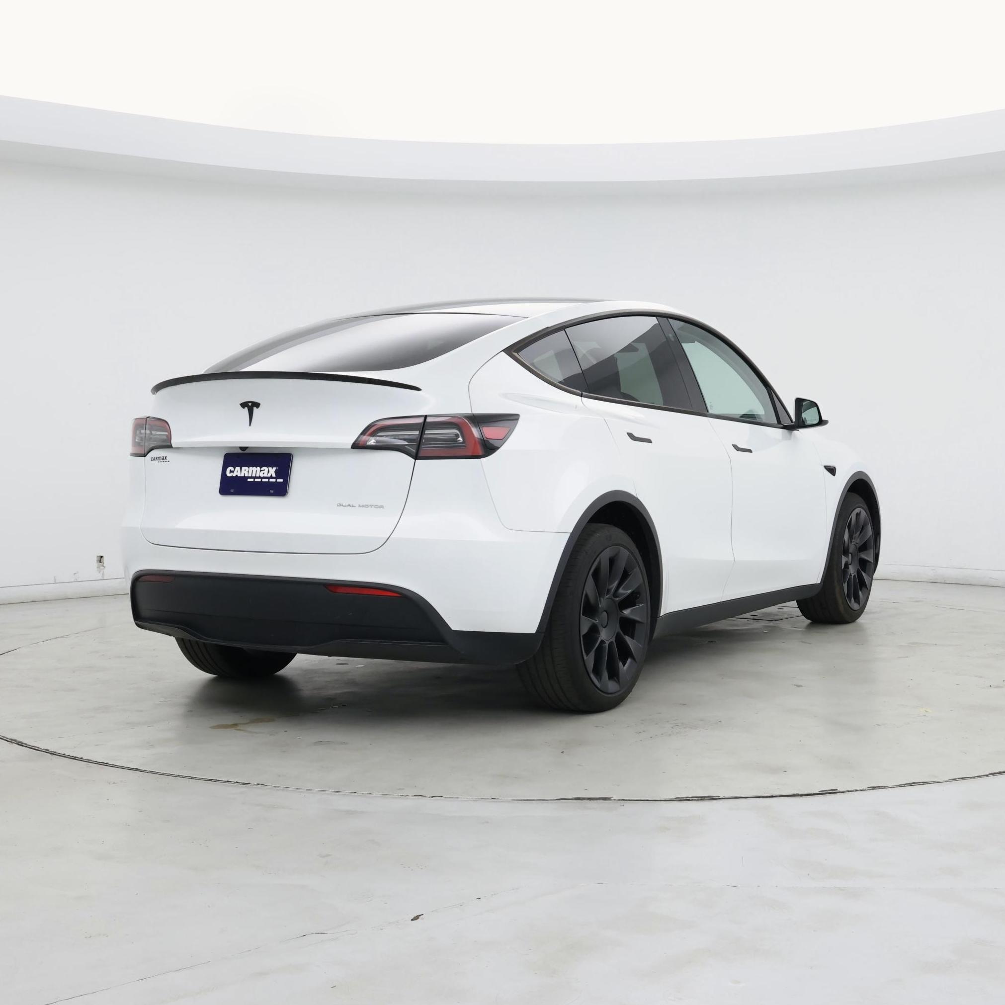 Thumbnail: 2023 Tesla Model Y - 8