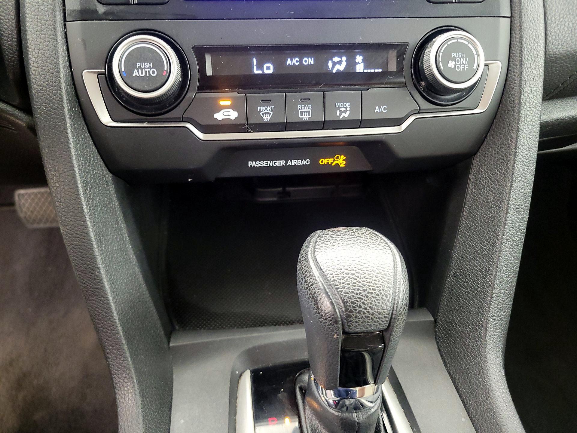 Thumbnail: 2019 Honda Civic - 16