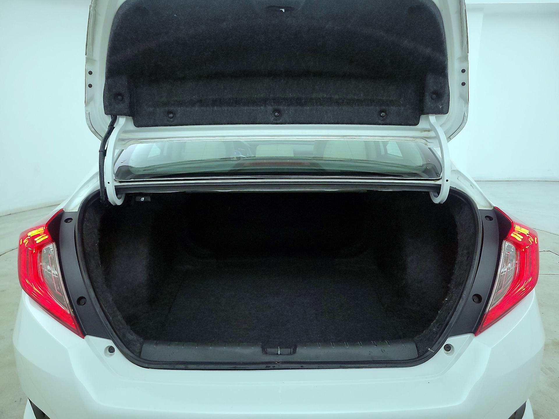 Thumbnail: 2019 Honda Civic - 20