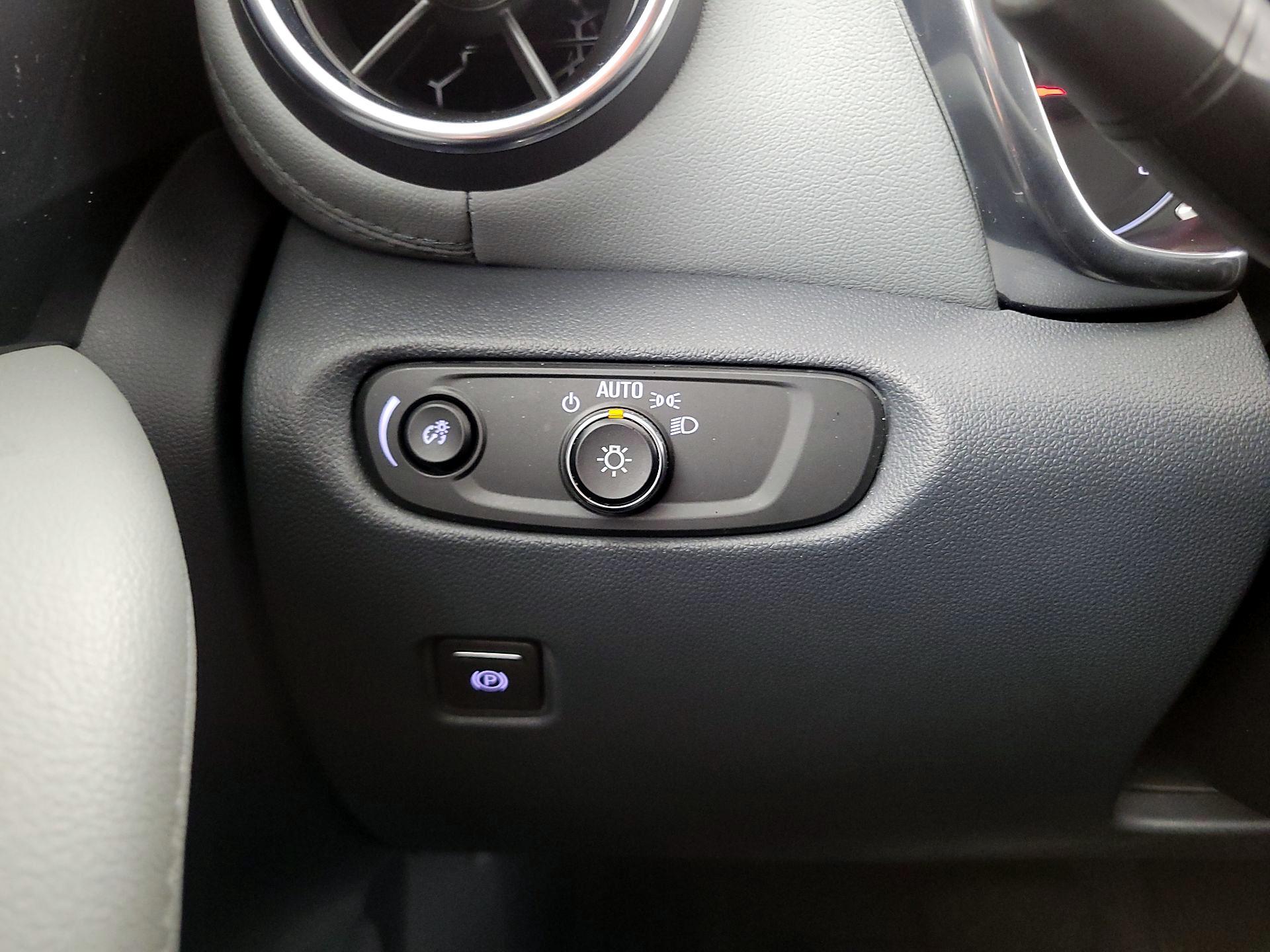 Thumbnail: 2021 Chevrolet Blazer - 13