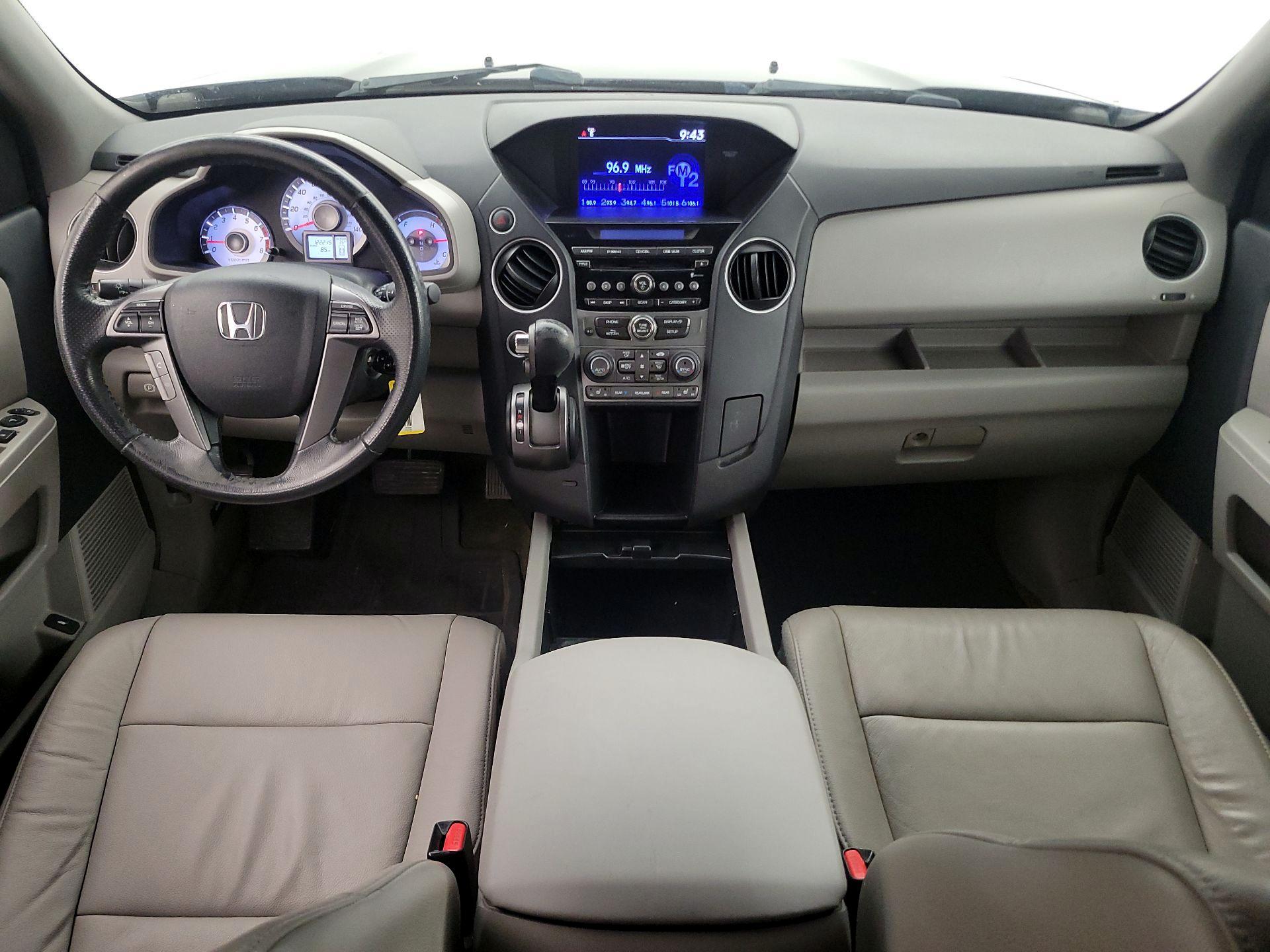 Thumbnail: 2015 Honda Pilot - 9