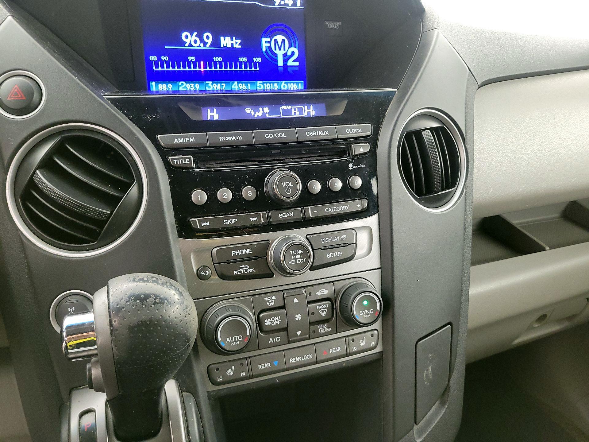 Thumbnail: 2015 Honda Pilot - 16