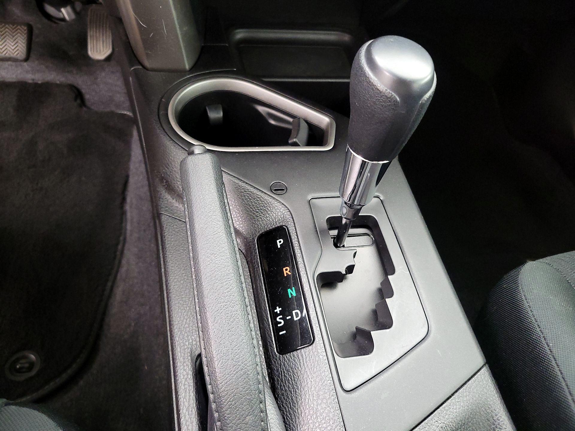 Thumbnail: 2016 Toyota RAV4 - 17