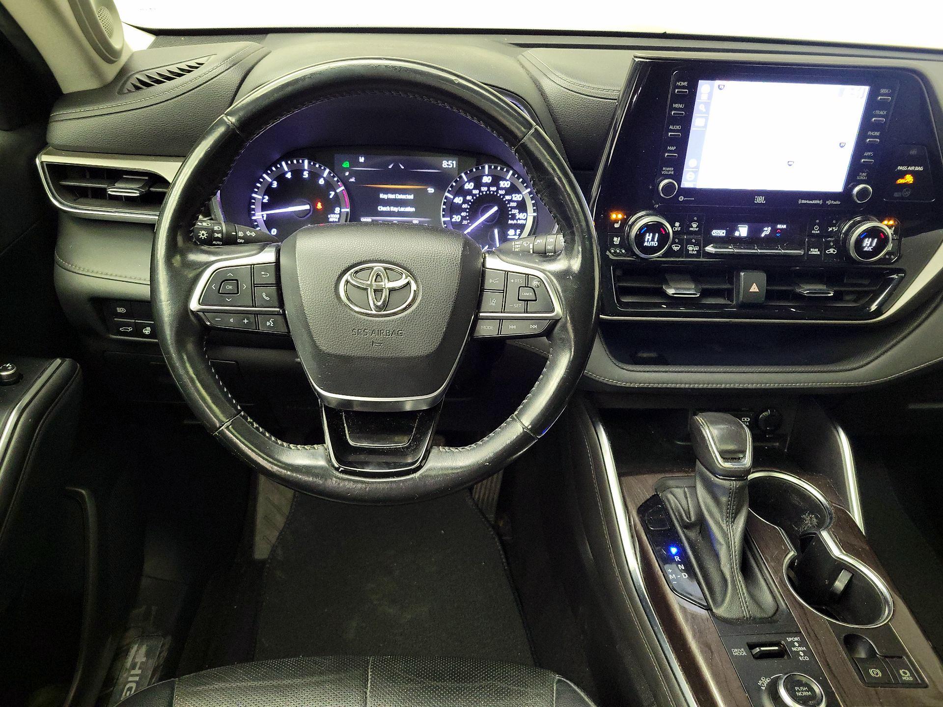 Thumbnail: 2021 Toyota Highlander - 10