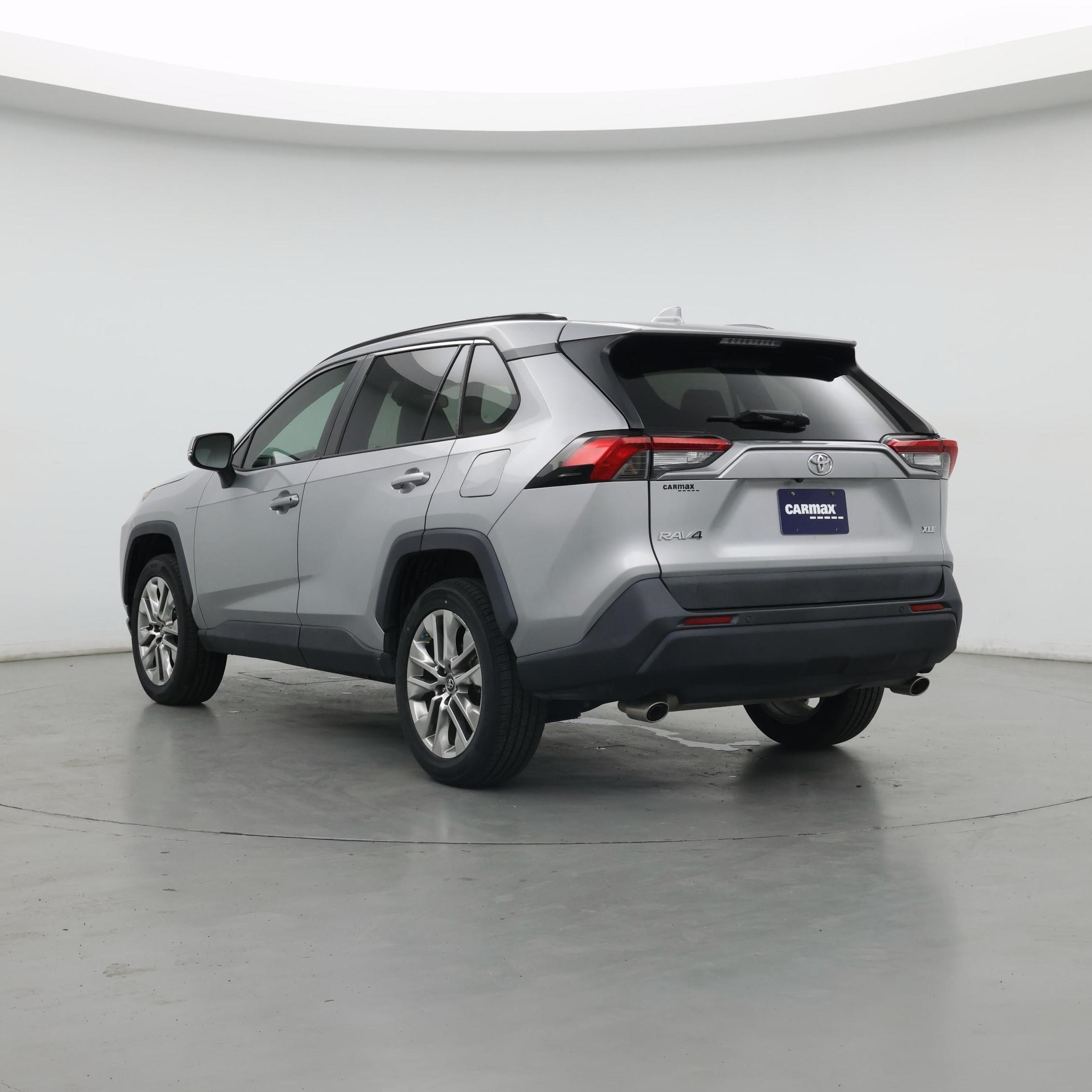 Thumbnail: 2019 Toyota RAV4 - 2