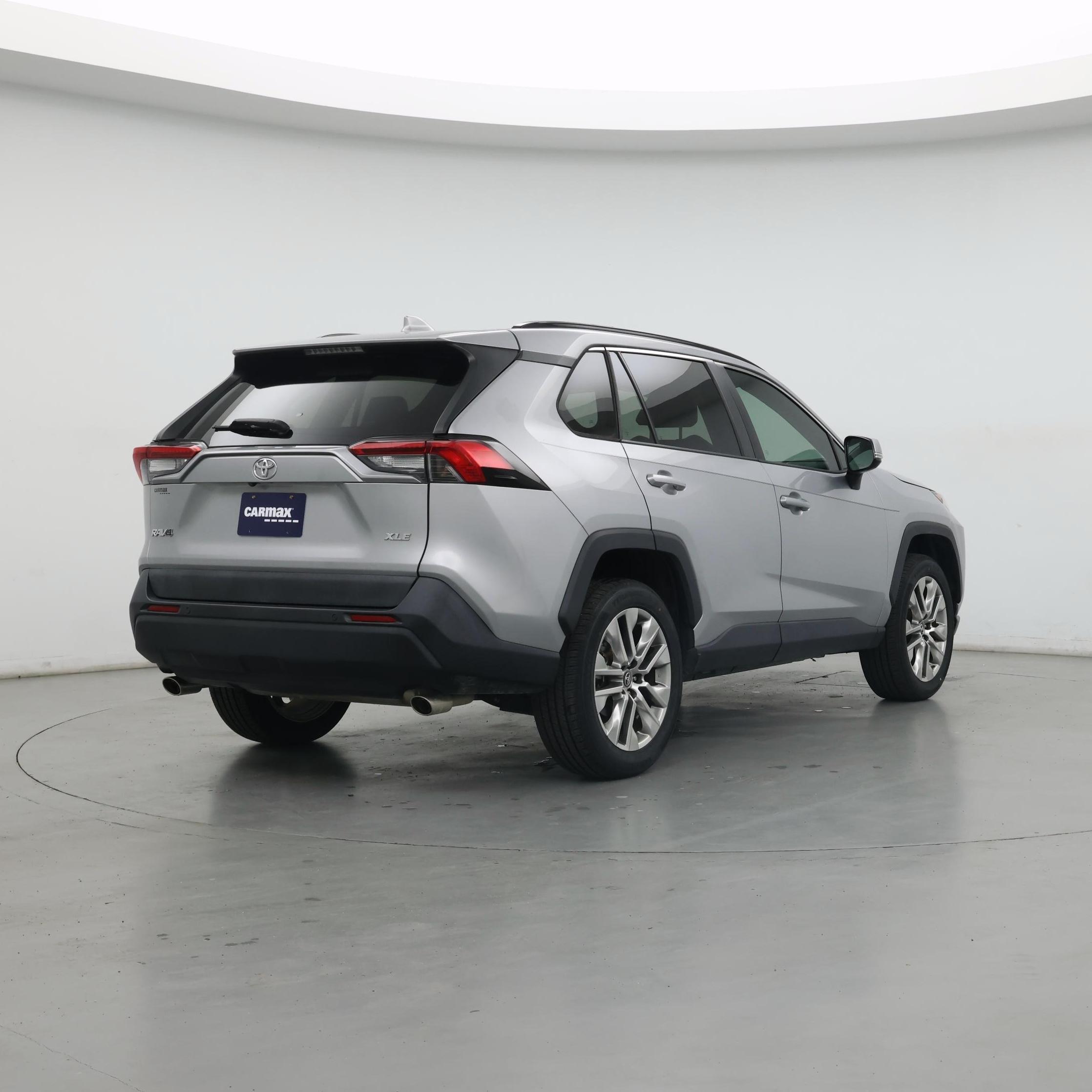 Thumbnail: 2019 Toyota RAV4 - 8