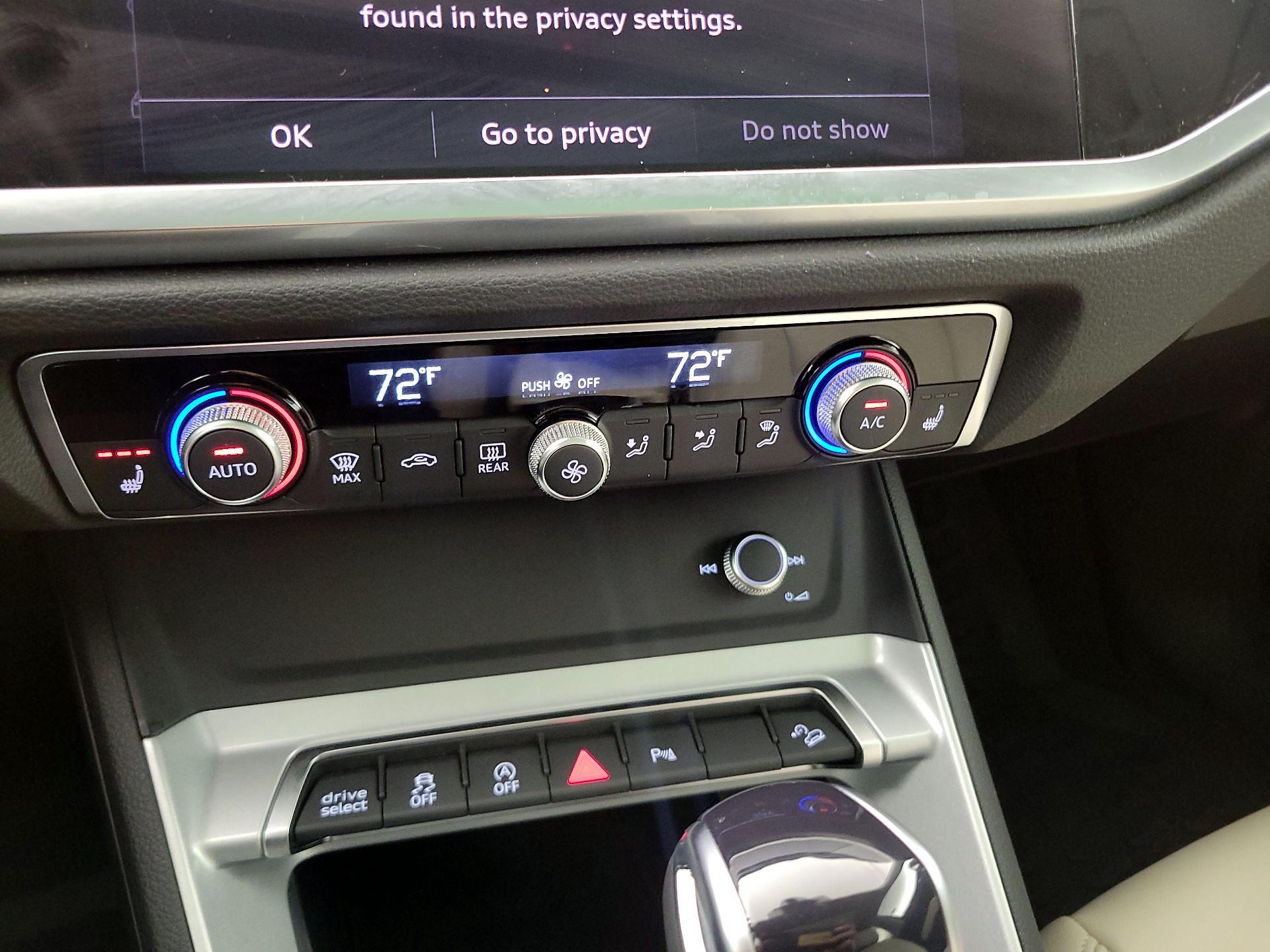 Thumbnail: 2022 Audi Q3 - 16