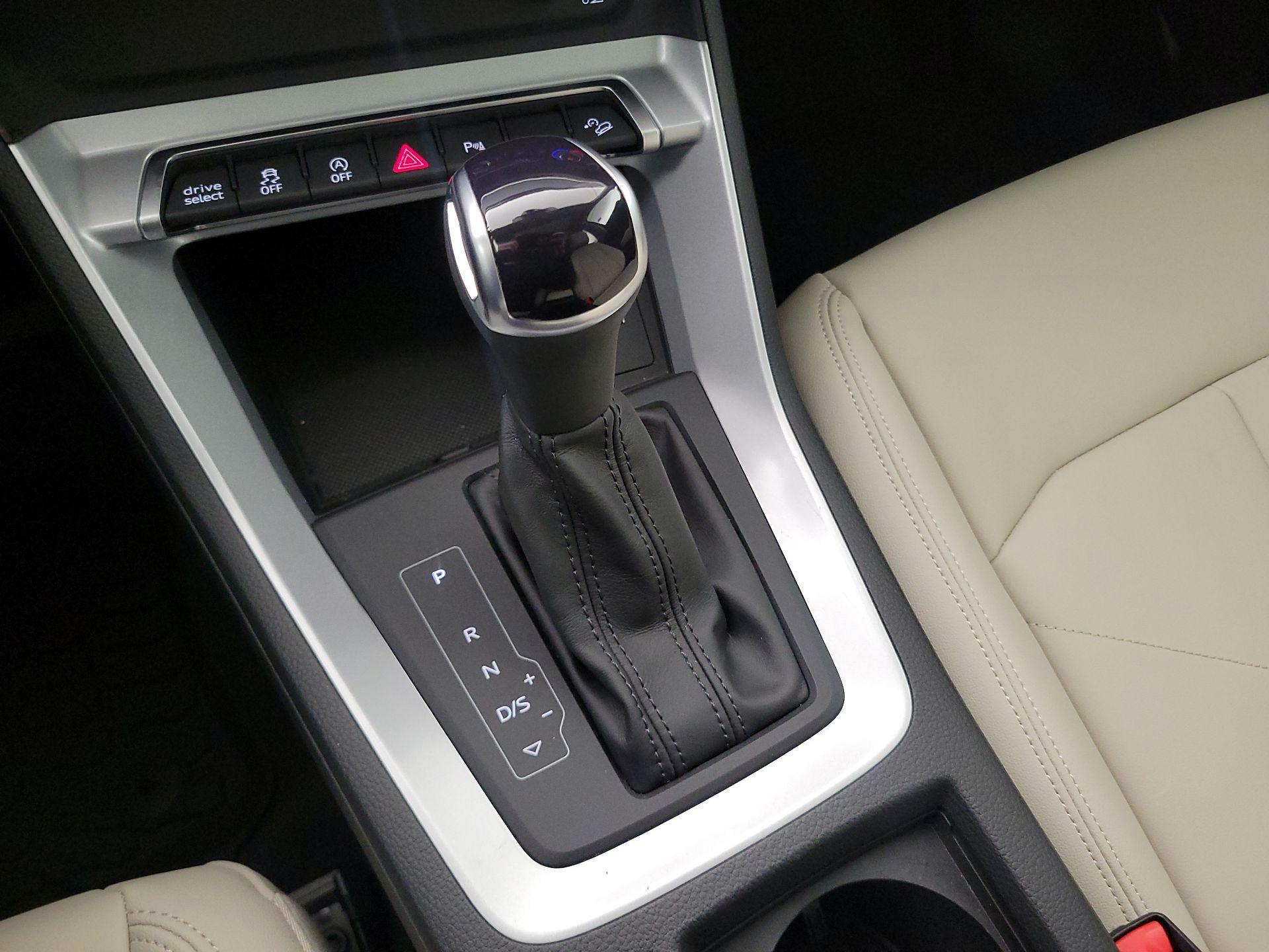 Thumbnail: 2022 Audi Q3 - 17