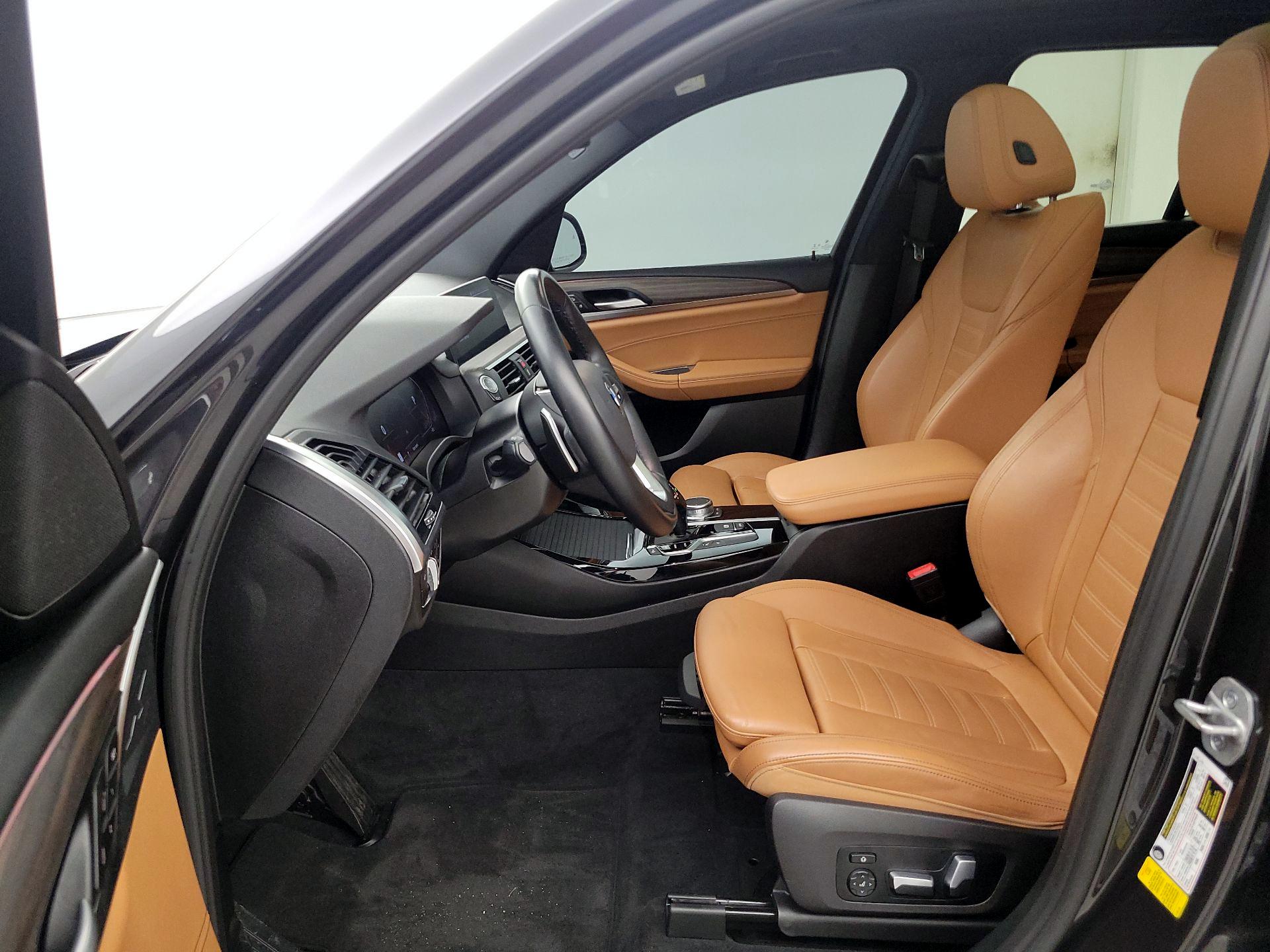 Thumbnail: 2021 BMW X3 - 11