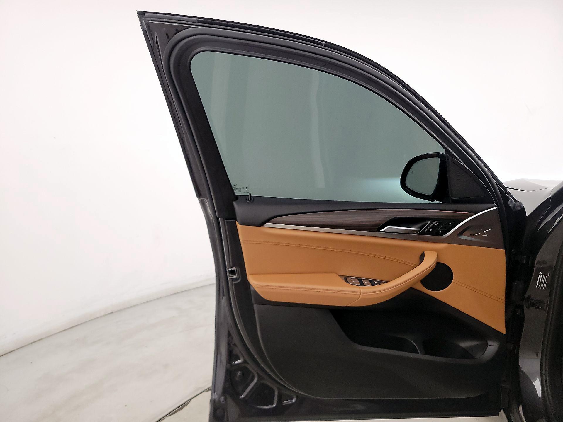 Thumbnail: 2021 BMW X3 - 12