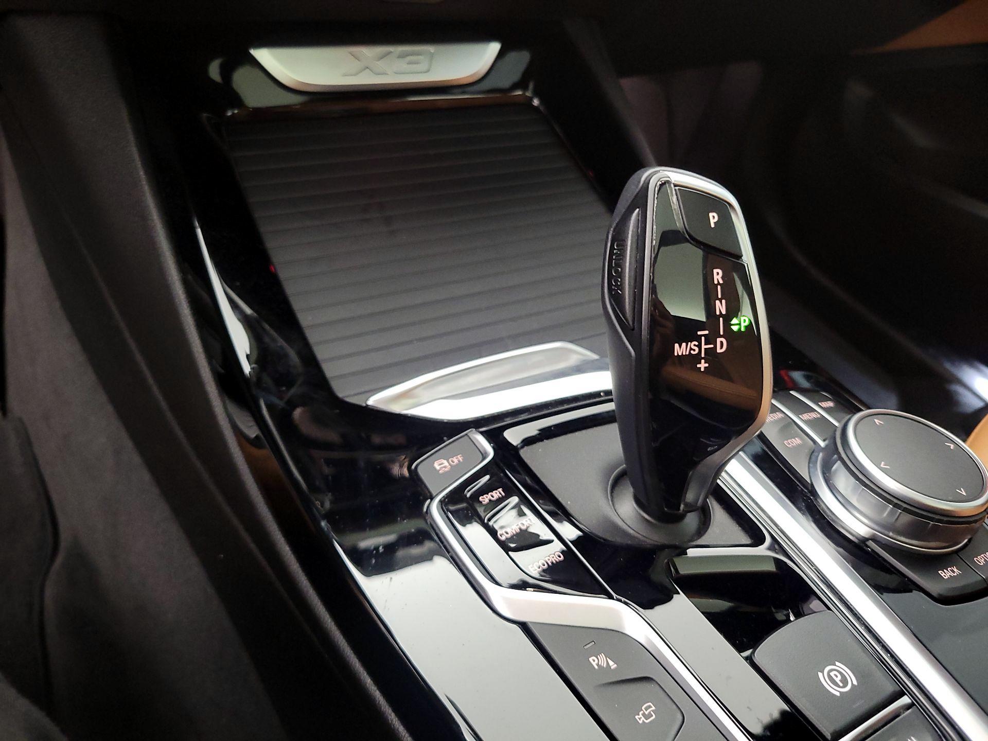 Thumbnail: 2021 BMW X3 - 18