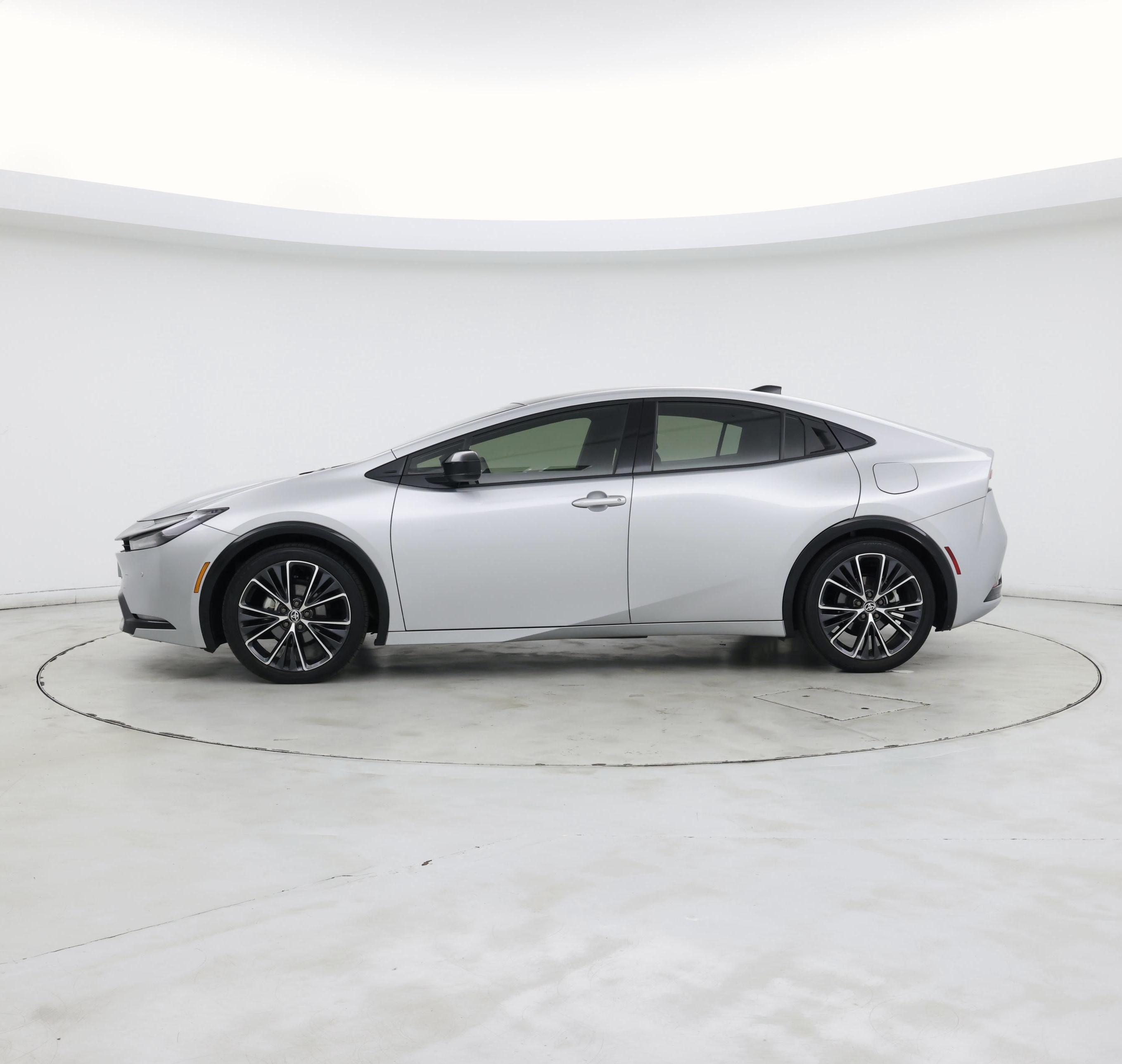 Thumbnail: 2024 Toyota Prius - 3