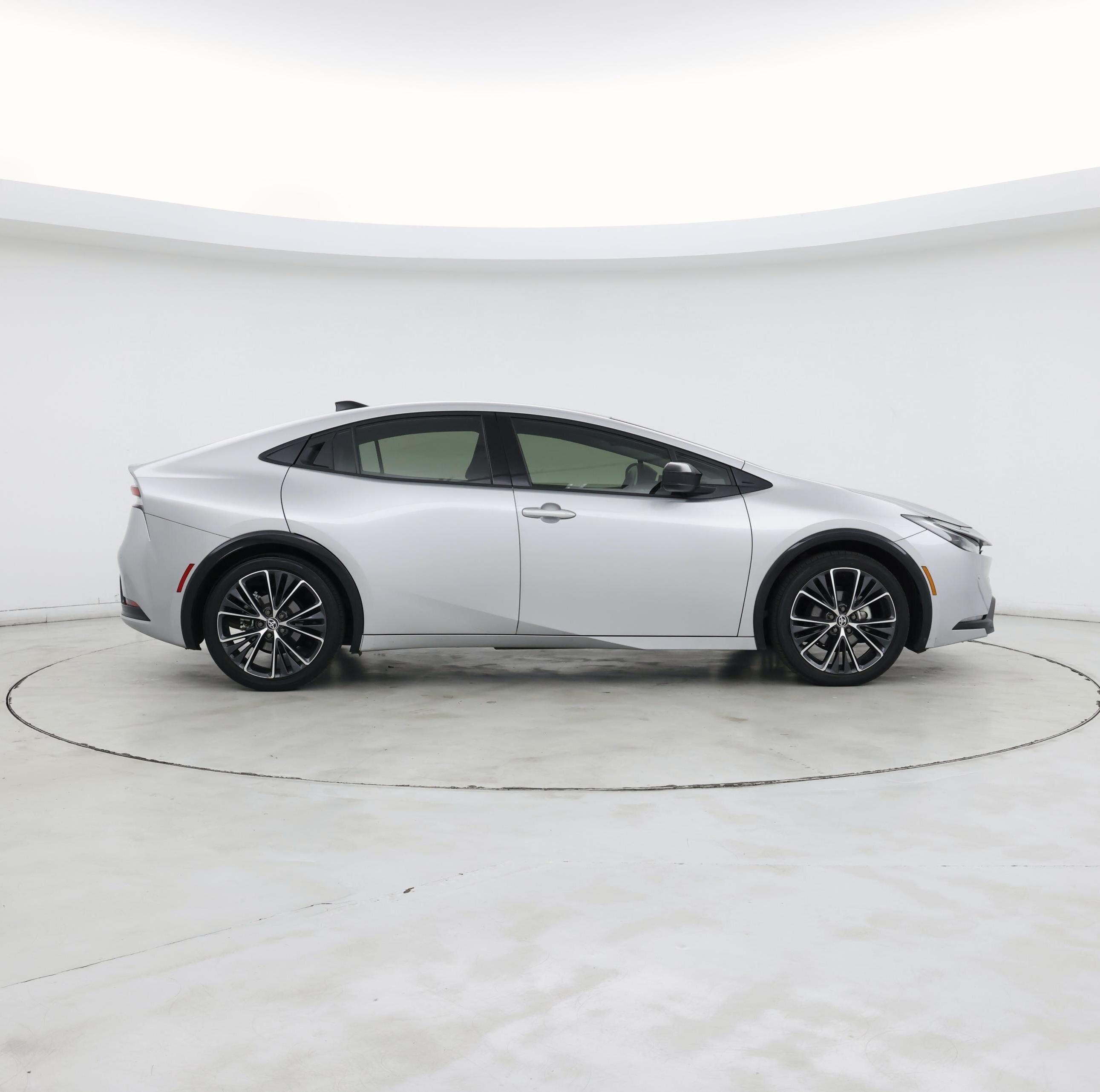 Thumbnail: 2024 Toyota Prius - 7