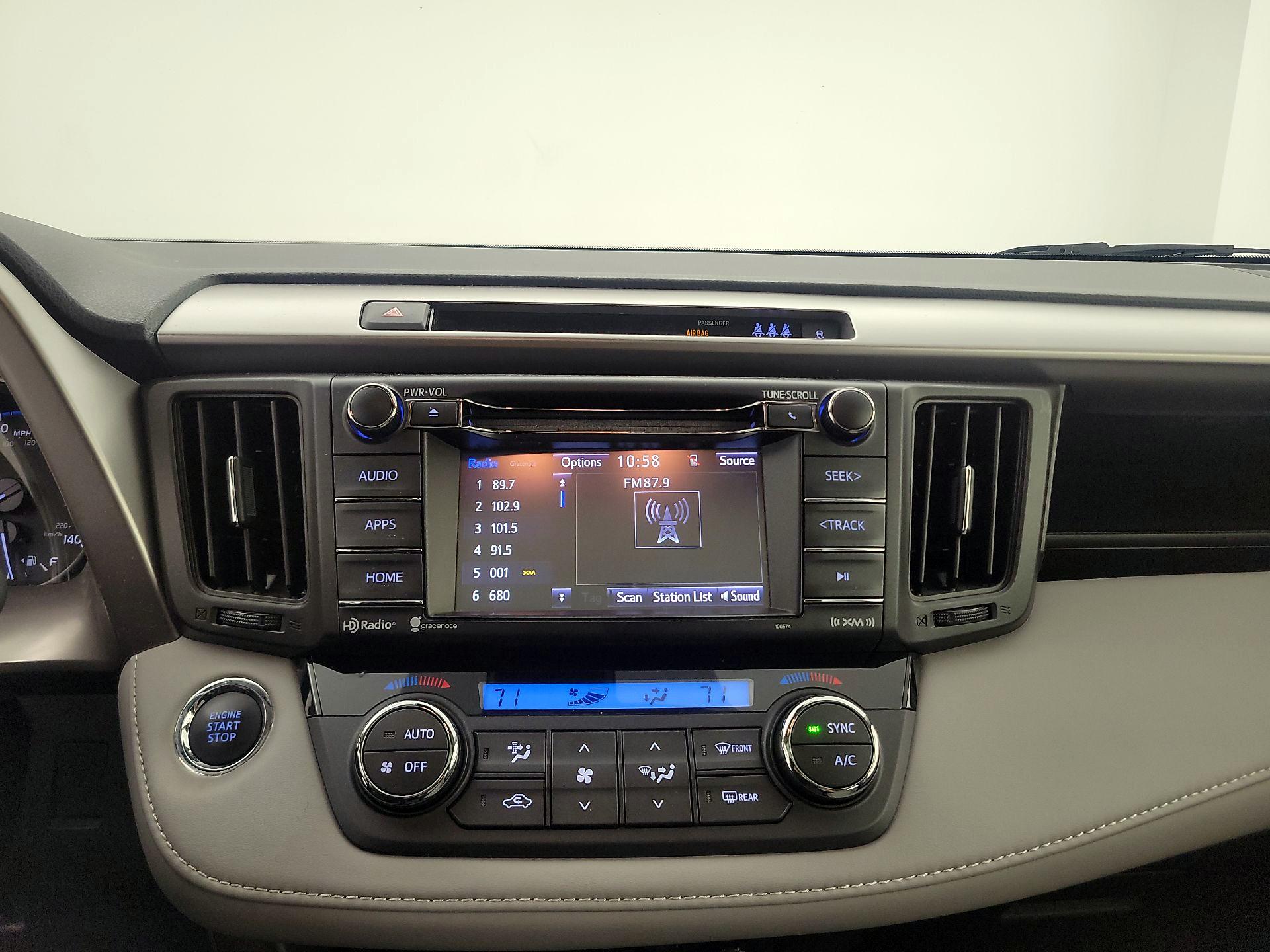 Thumbnail: 2018 Toyota RAV4 - 15