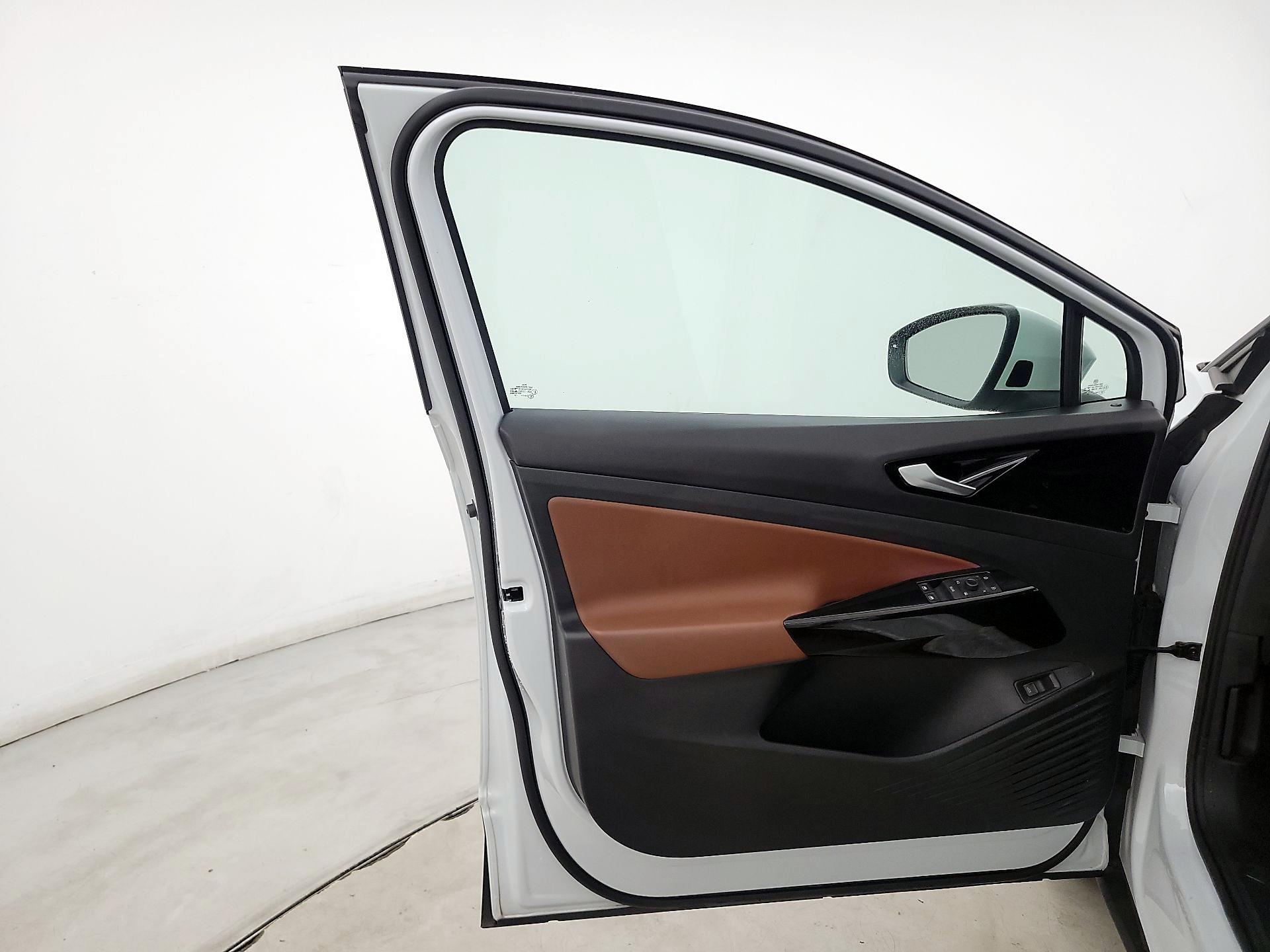 Thumbnail: 2022 Volkswagen ID.4 - 12