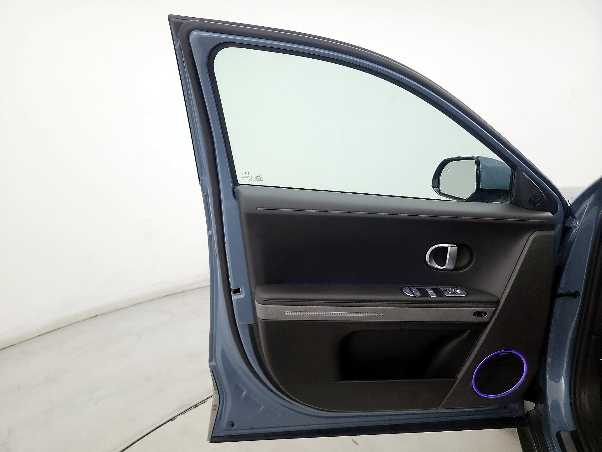 Thumbnail: 2024 Hyundai Ioniq 5 - 12