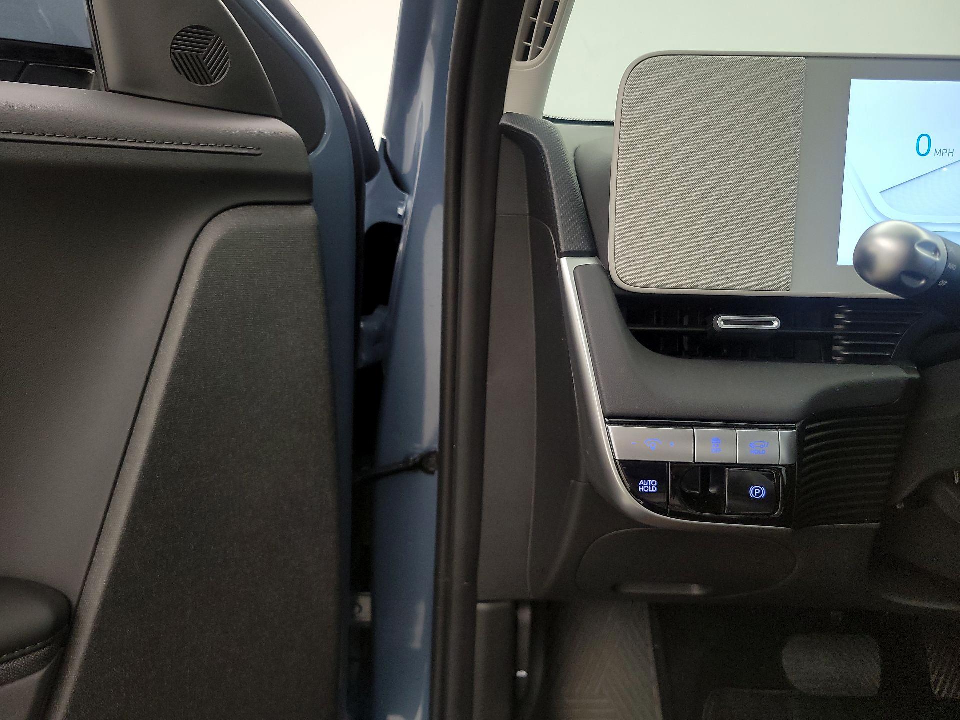 Thumbnail: 2024 Hyundai Ioniq 5 - 13