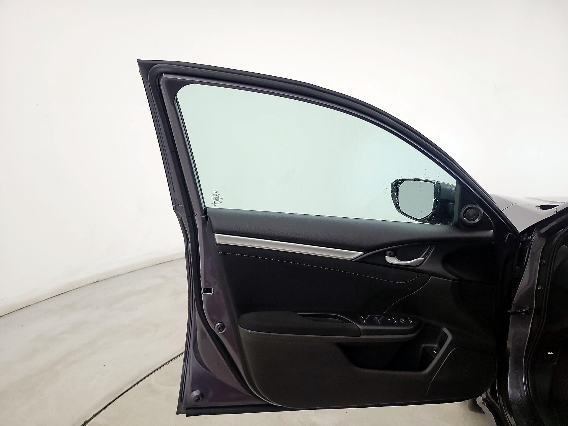 Thumbnail: 2019 Honda Civic - 12