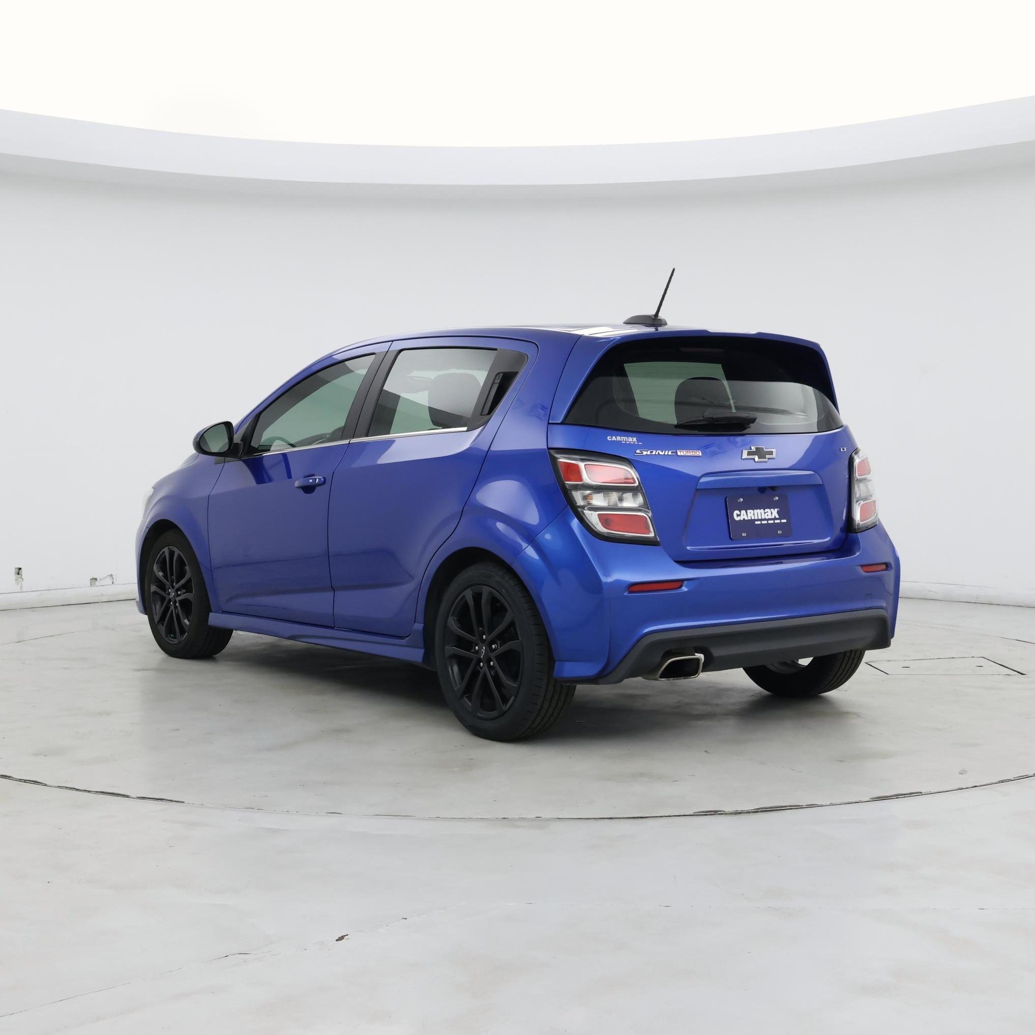 Thumbnail: 2018 Chevrolet Sonic - 2