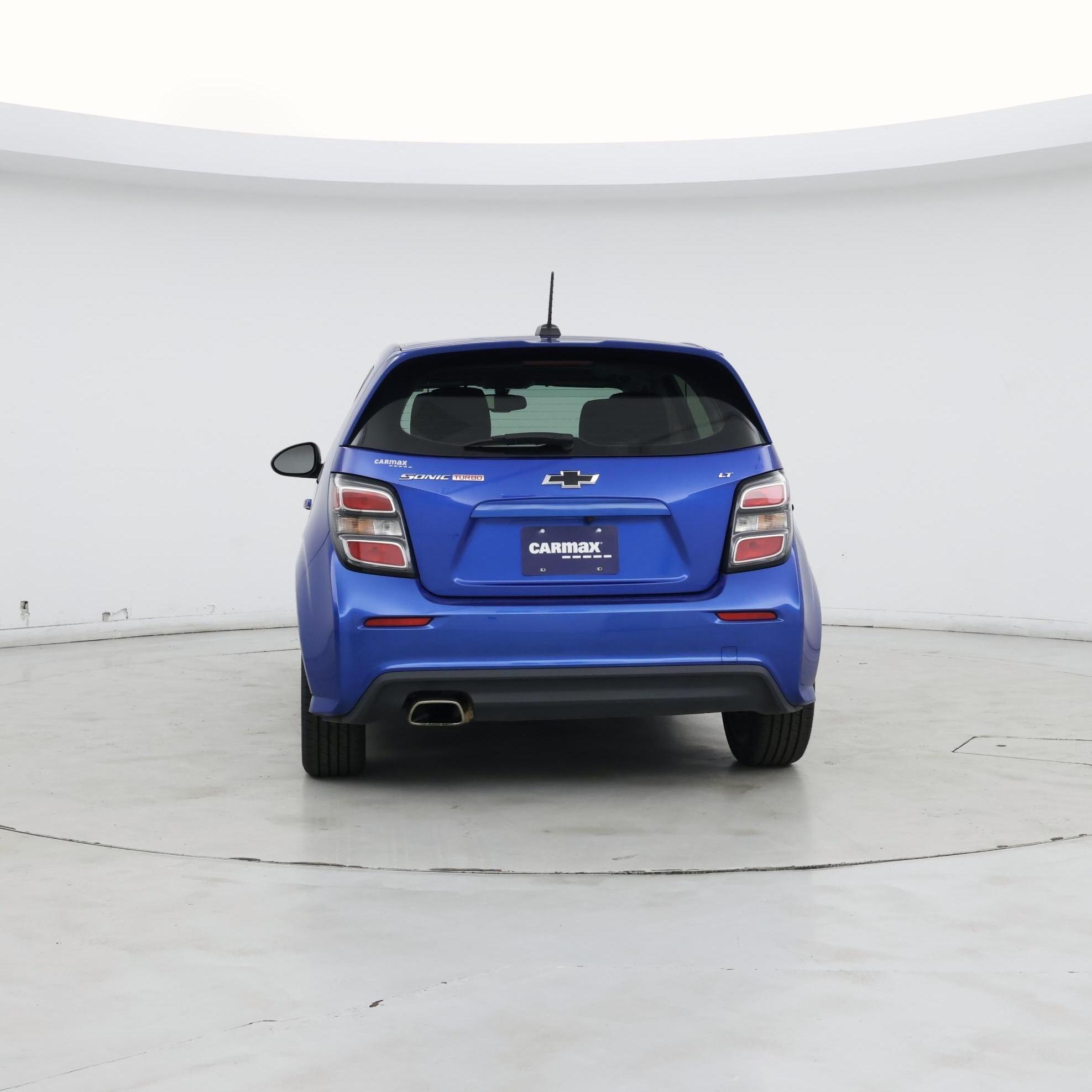 Thumbnail: 2018 Chevrolet Sonic - 6