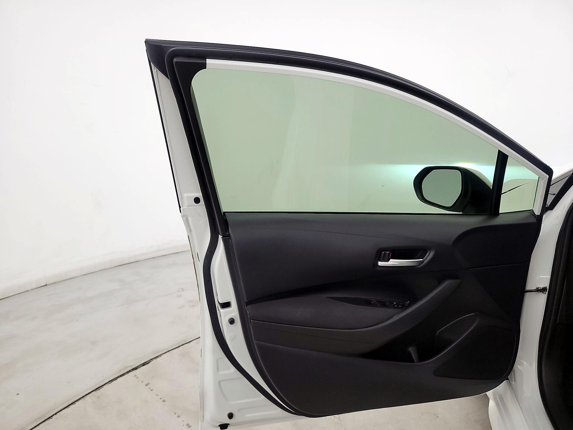 Thumbnail: 2020 Toyota Corolla - 12