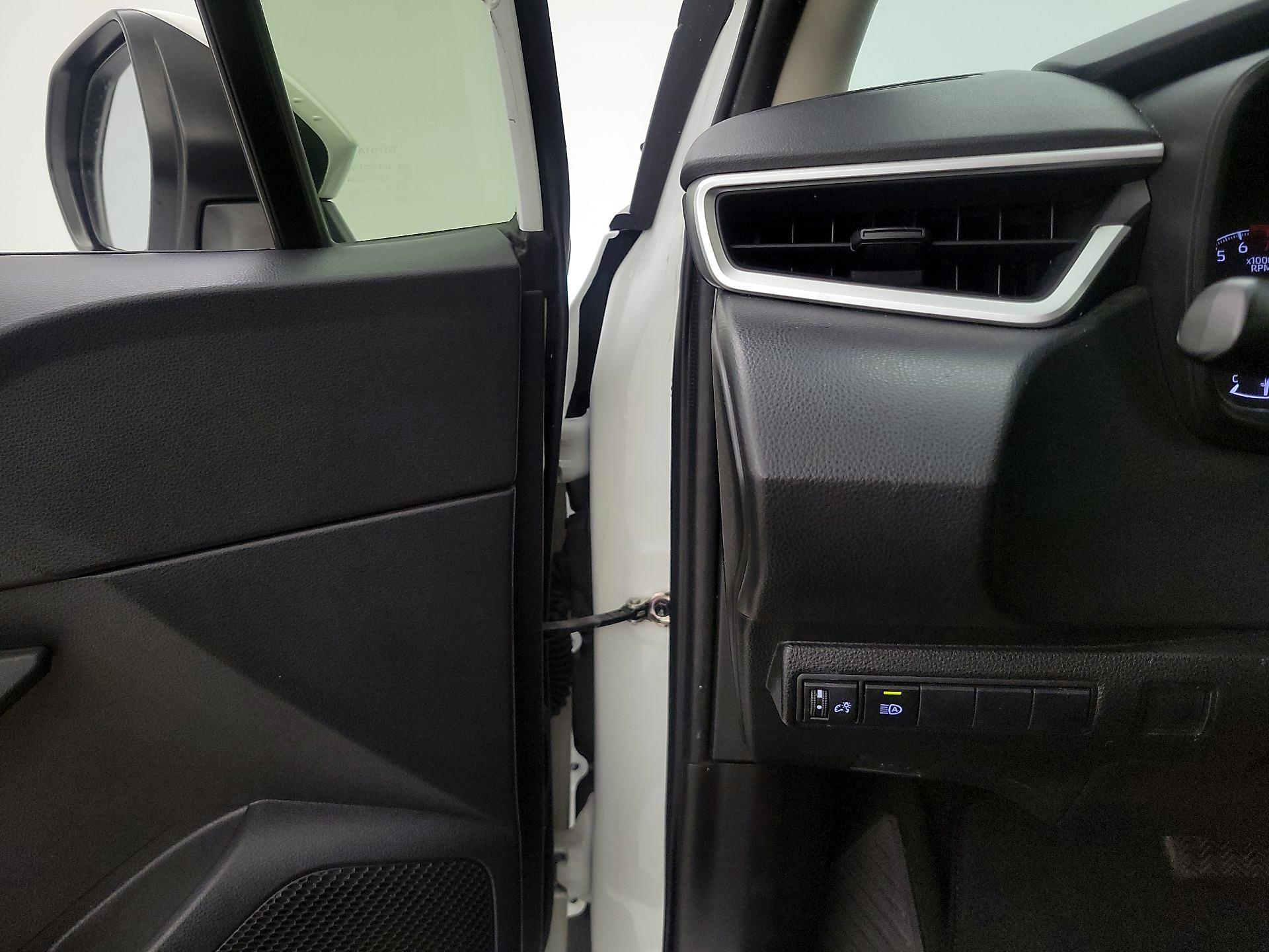 Thumbnail: 2020 Toyota Corolla - 13