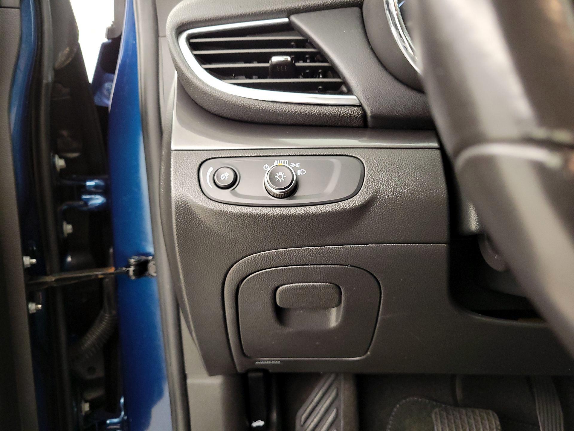 Thumbnail: 2019 Buick Encore - 13