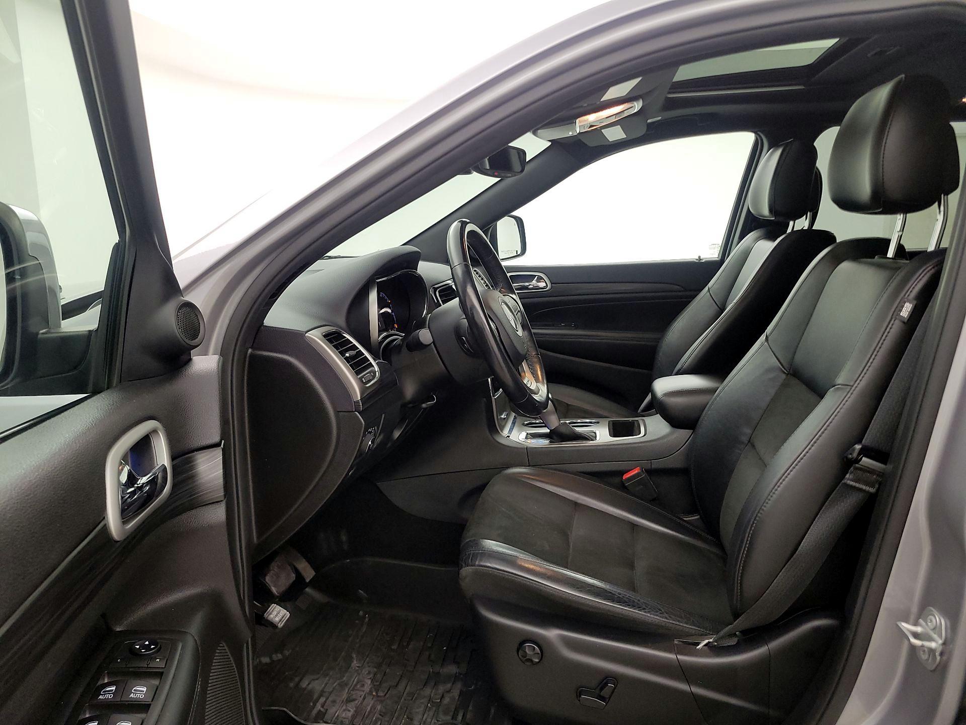 Thumbnail: 2019 Jeep Grand Cherokee - 11