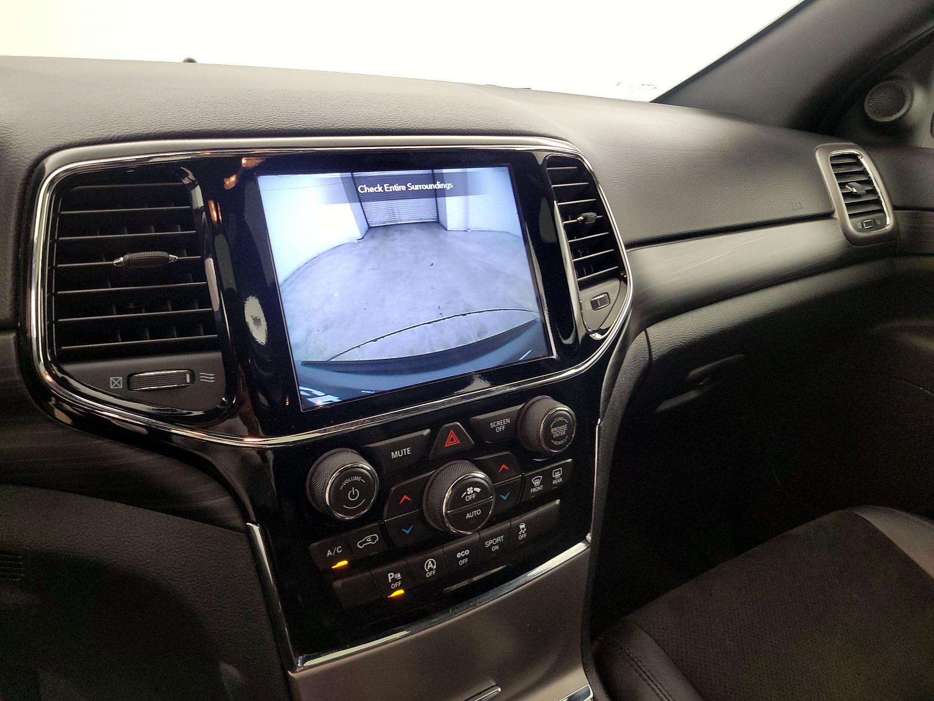 Thumbnail: 2019 Jeep Grand Cherokee - 15