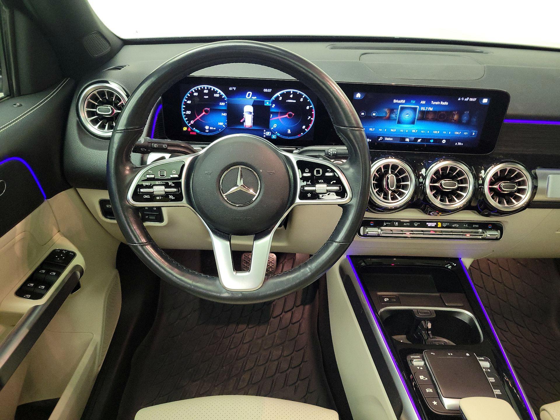 Thumbnail: 2022 Mercedes-Benz GLB - 10