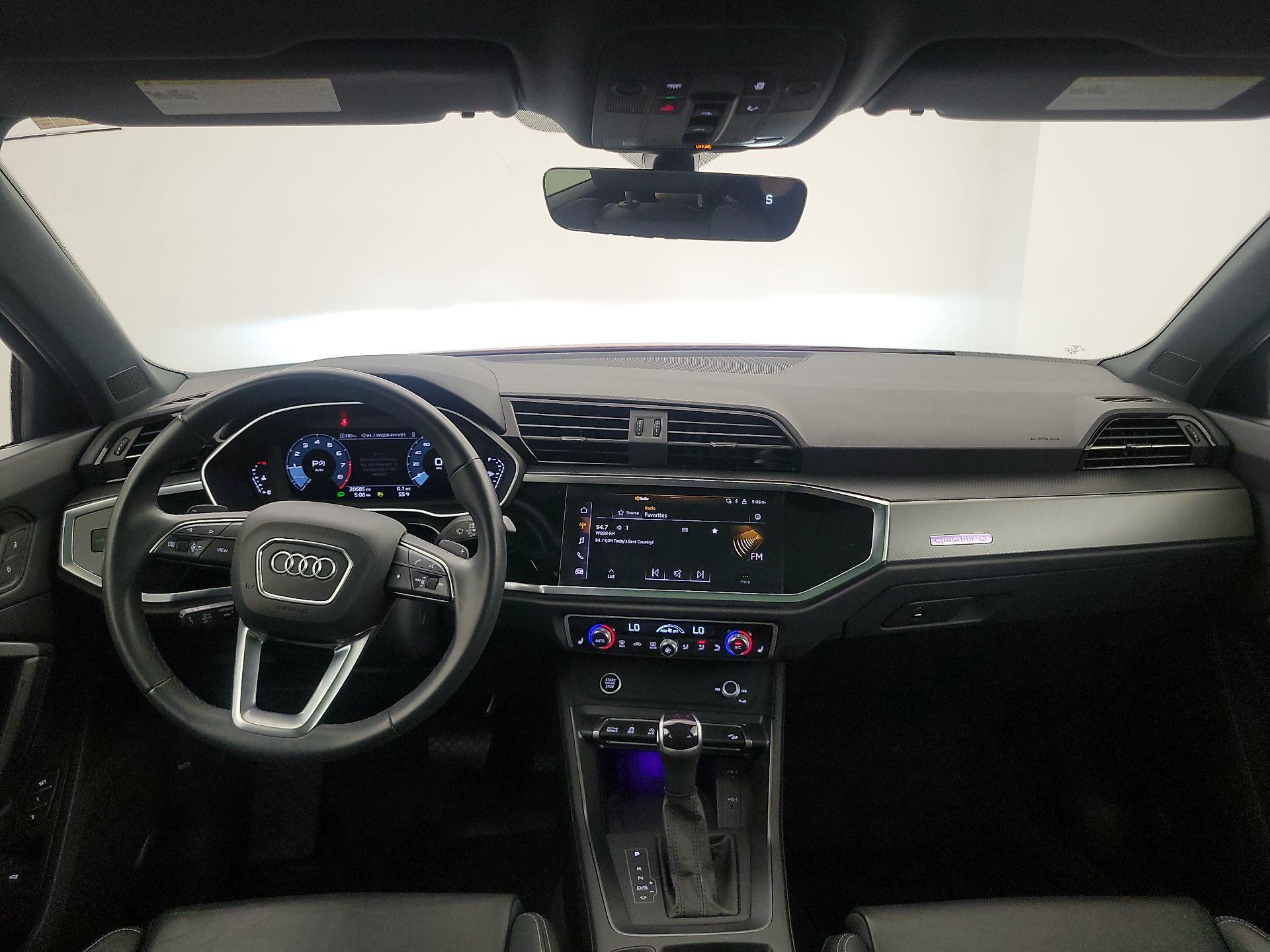 Thumbnail: 2024 Audi Q3 - 9