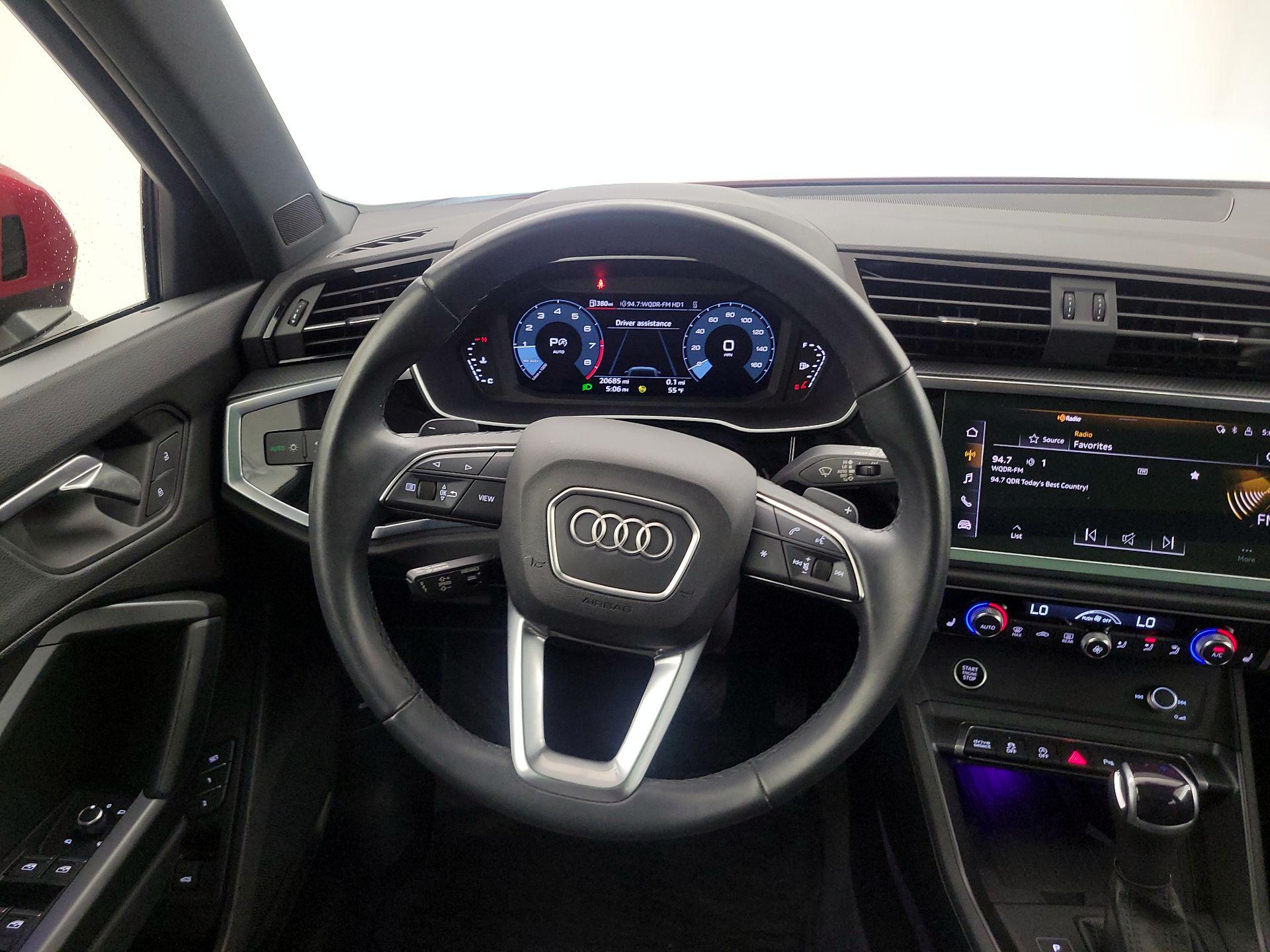 Thumbnail: 2024 Audi Q3 - 10