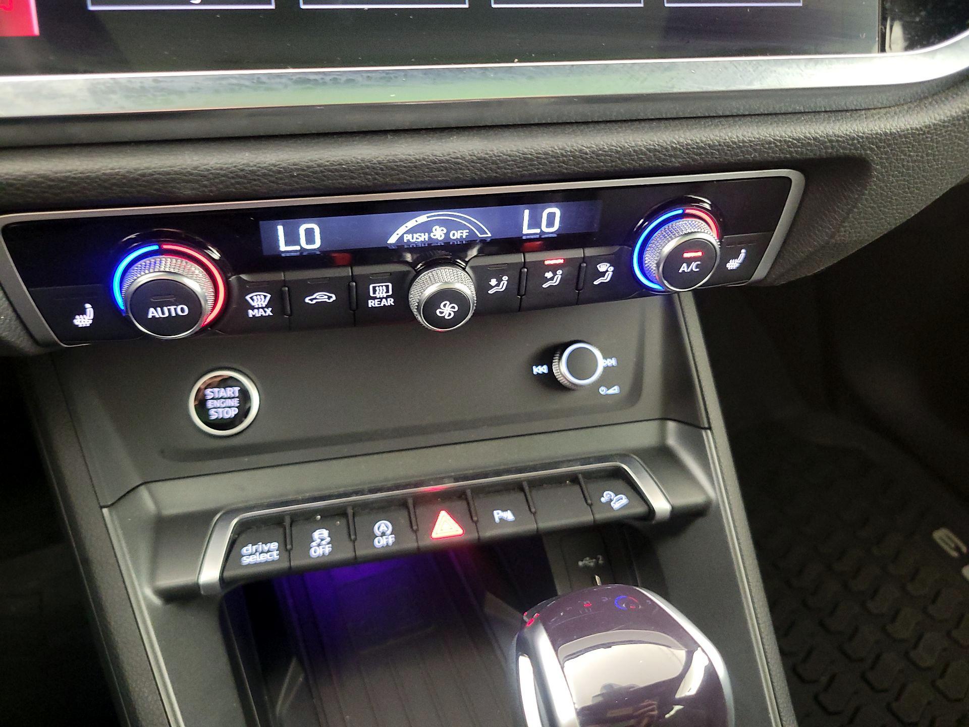 Thumbnail: 2024 Audi Q3 - 16