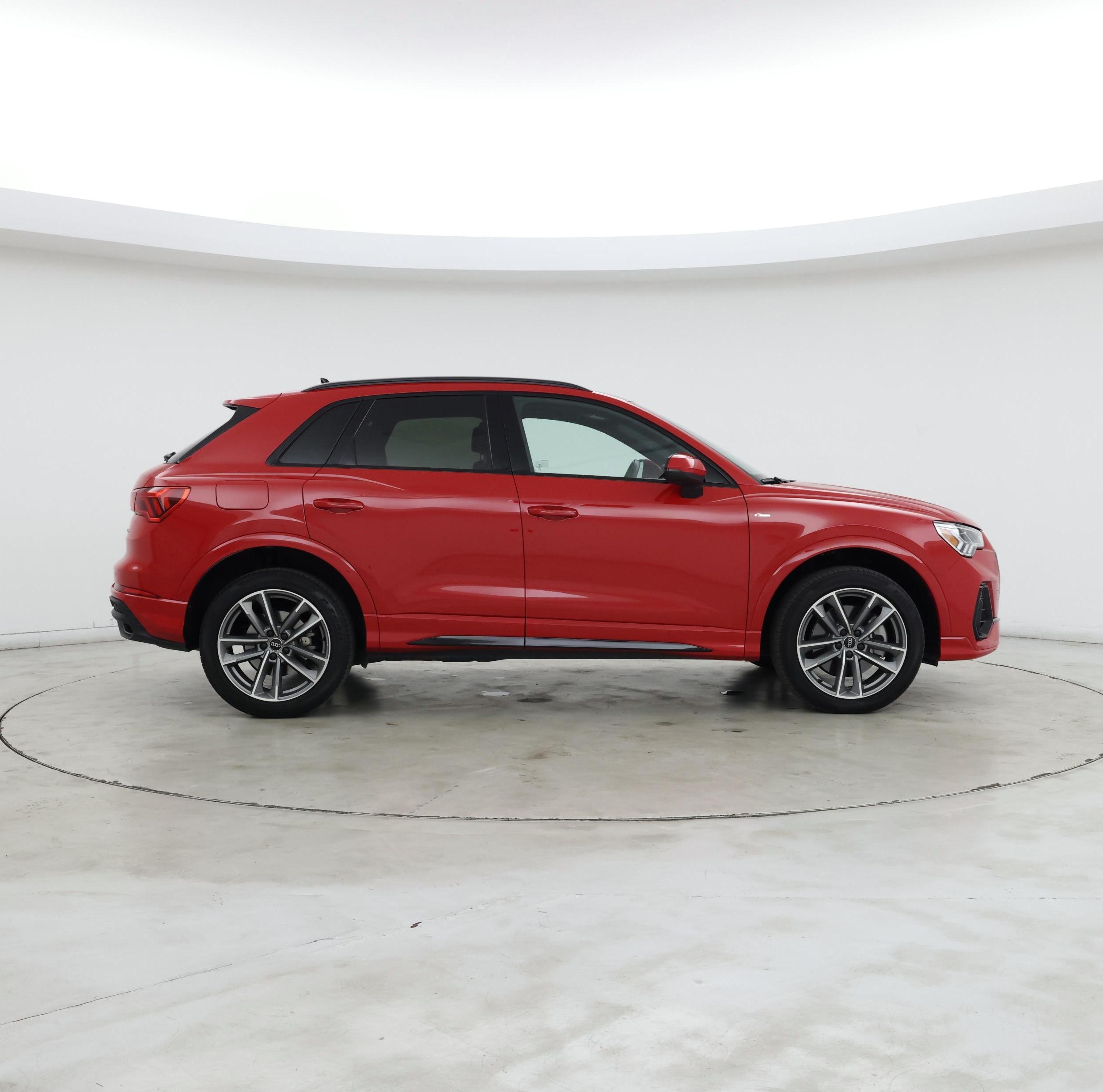 Thumbnail: 2024 Audi Q3 - 7
