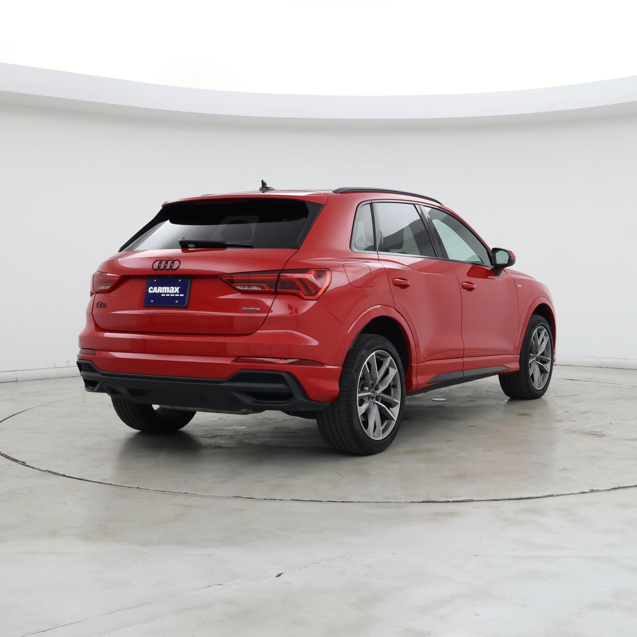 Thumbnail: 2024 Audi Q3 - 8