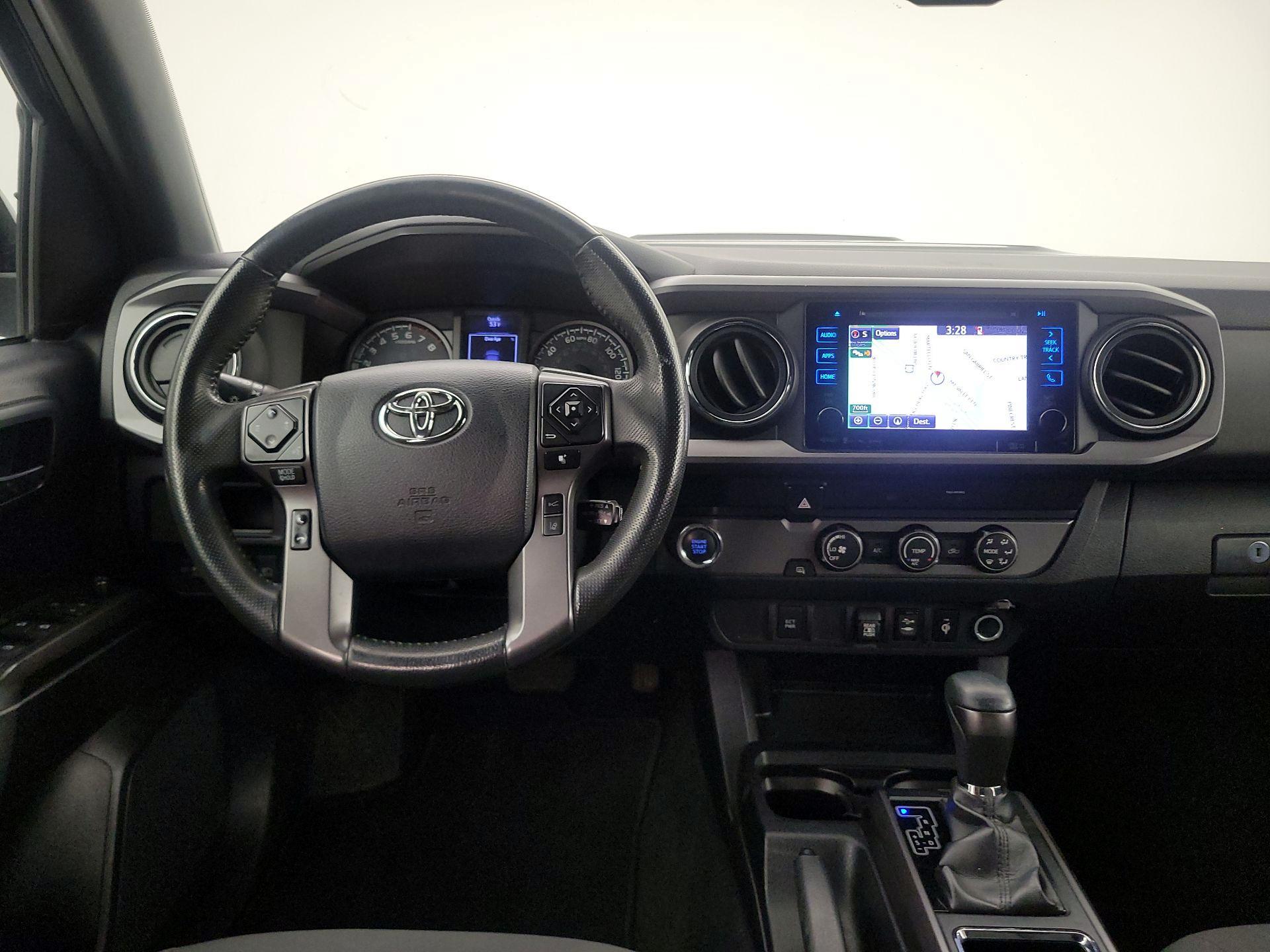 Thumbnail: 2019 Toyota Tacoma - 10