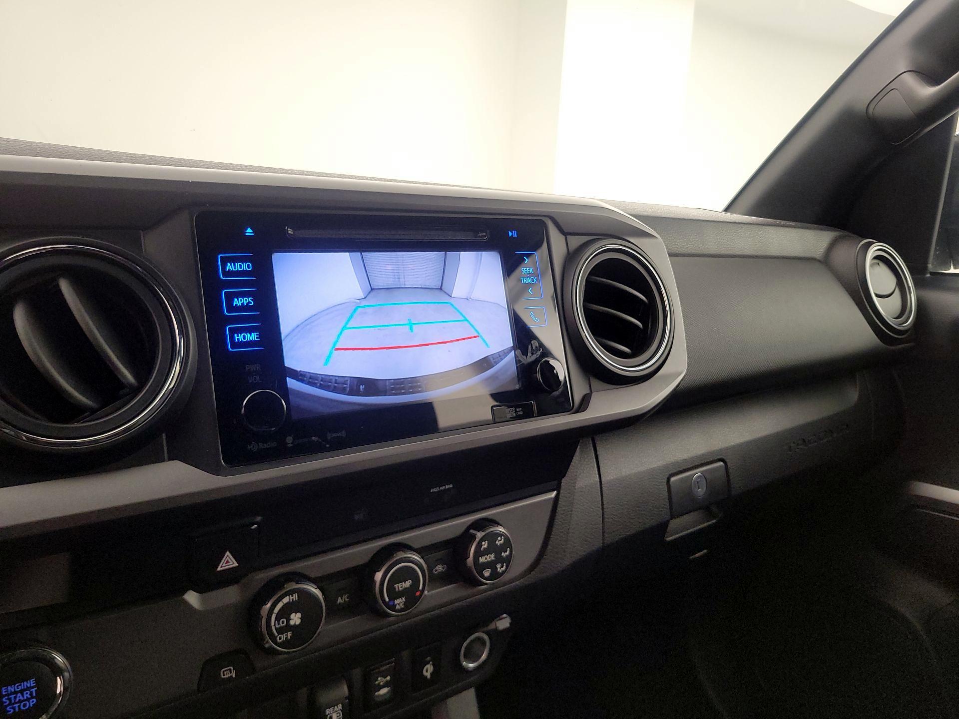 Thumbnail: 2019 Toyota Tacoma - 15