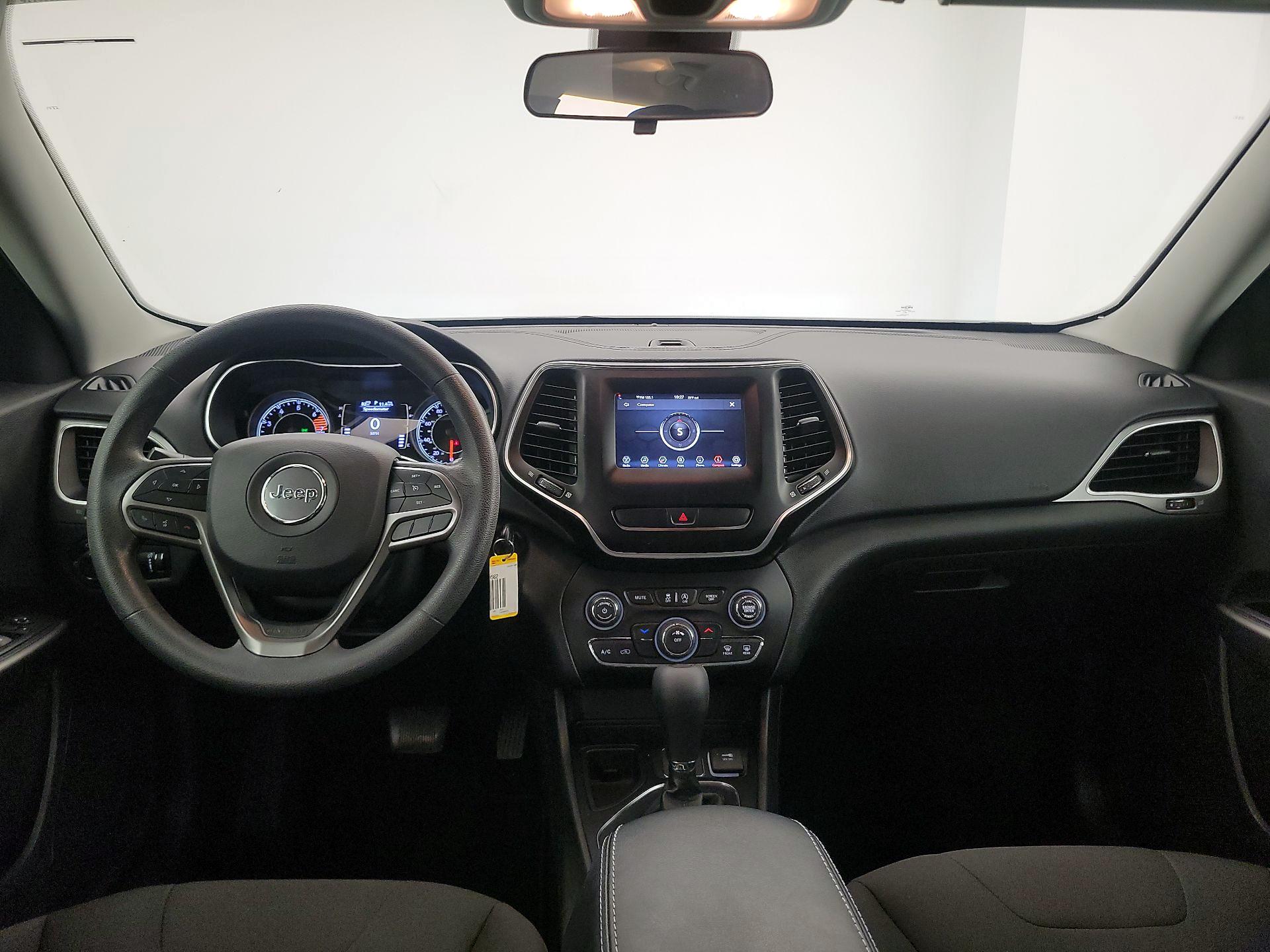 Thumbnail: 2020 Jeep Cherokee - 9