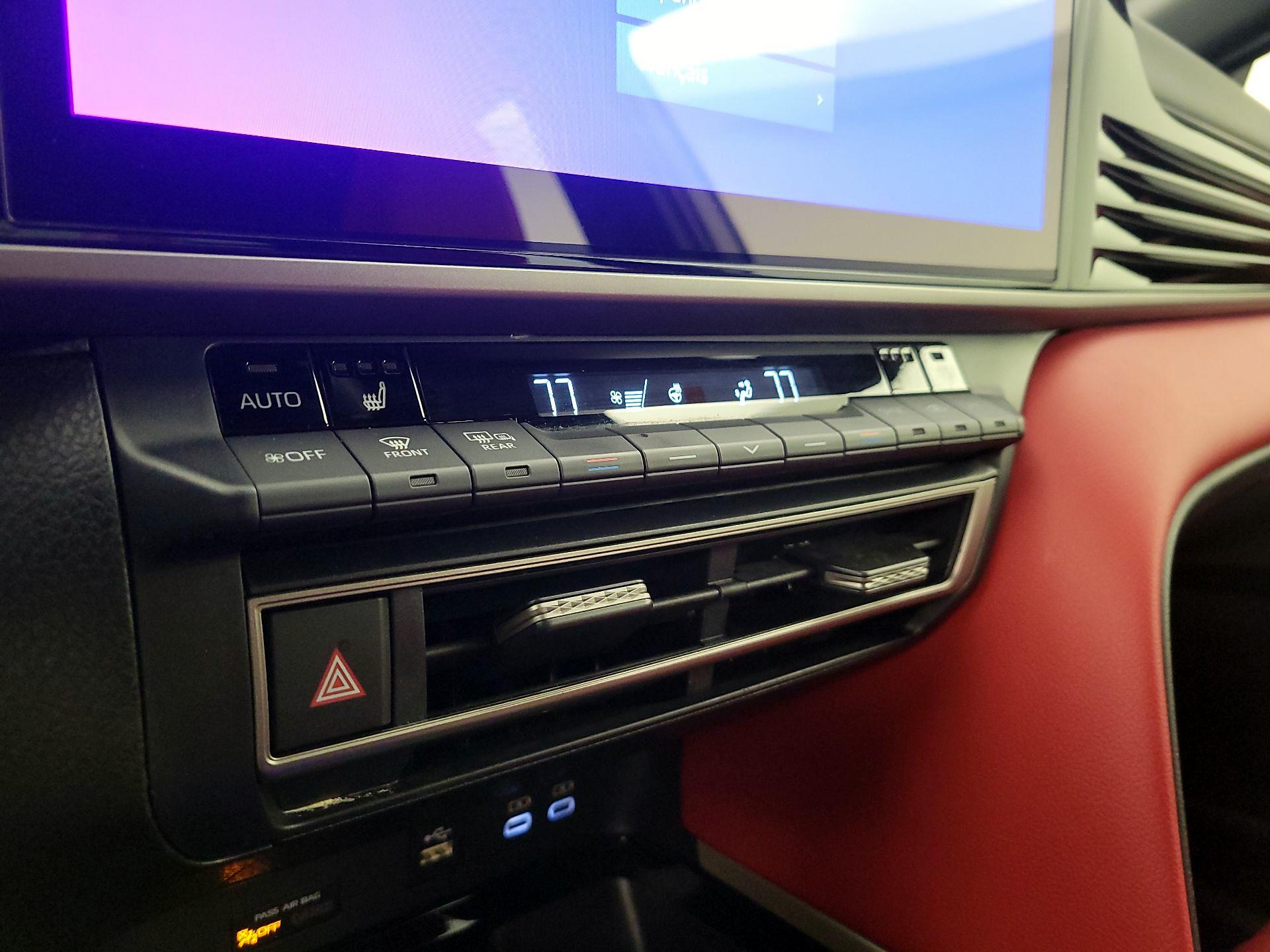 Thumbnail: 2025 Toyota Camry - 16